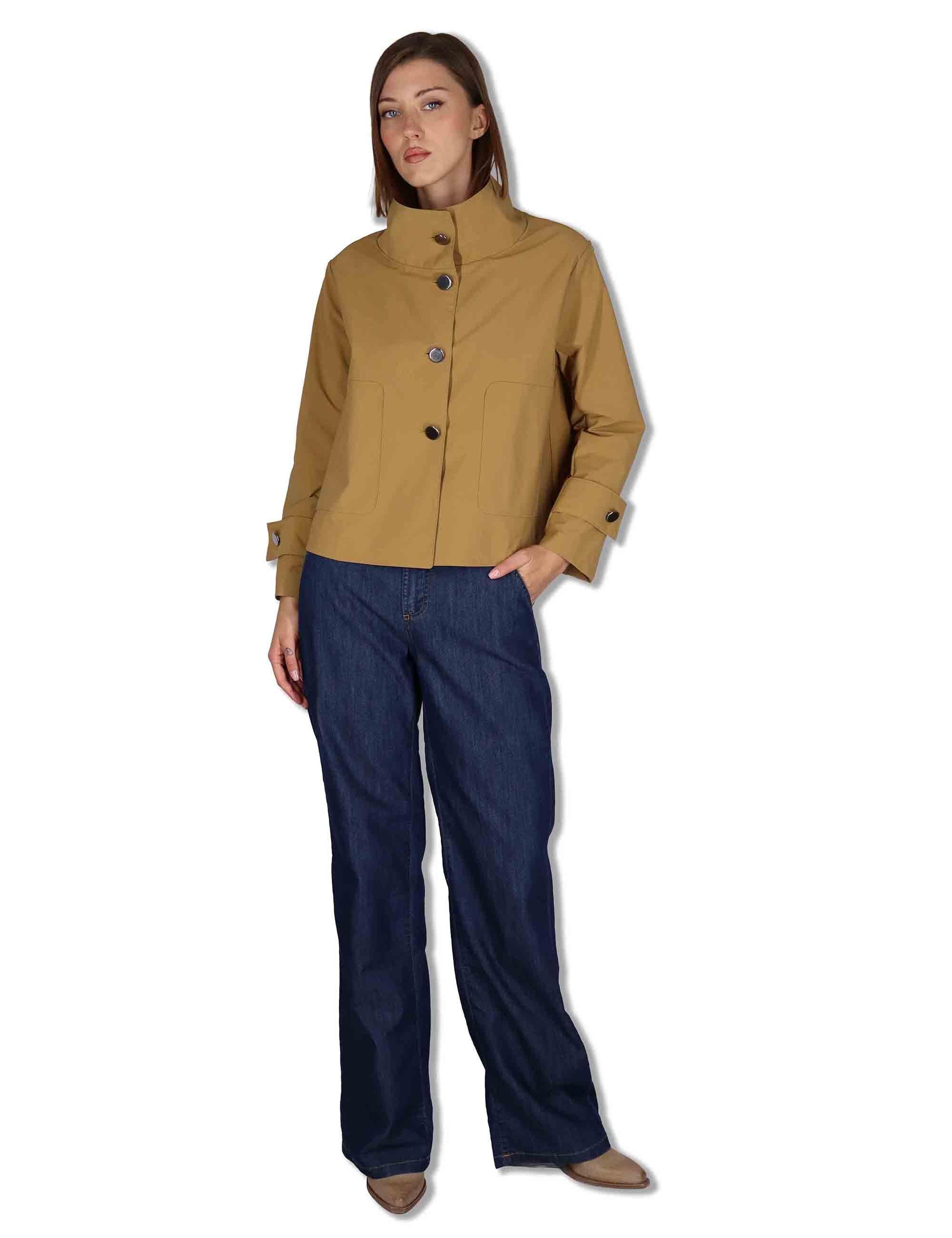 Giubbotto donna Montelupo in tessuto cammello con bottoni in metallo 50260018 034 Ewooluzione 