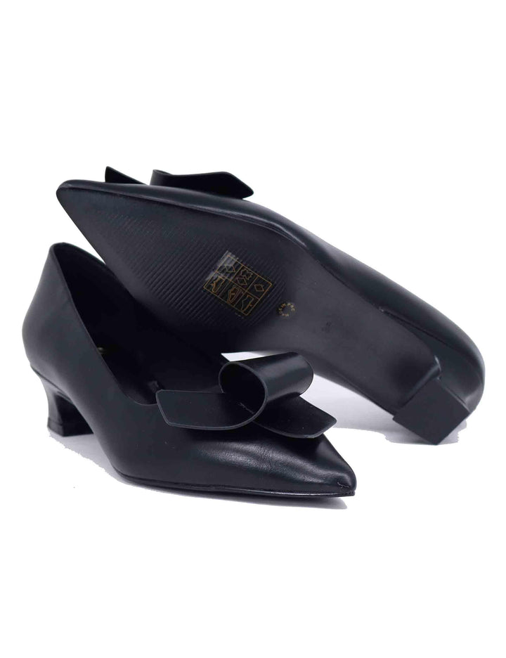 Decollete donna in eco pelle nera con tacco basso T17000922001 001 Exe 