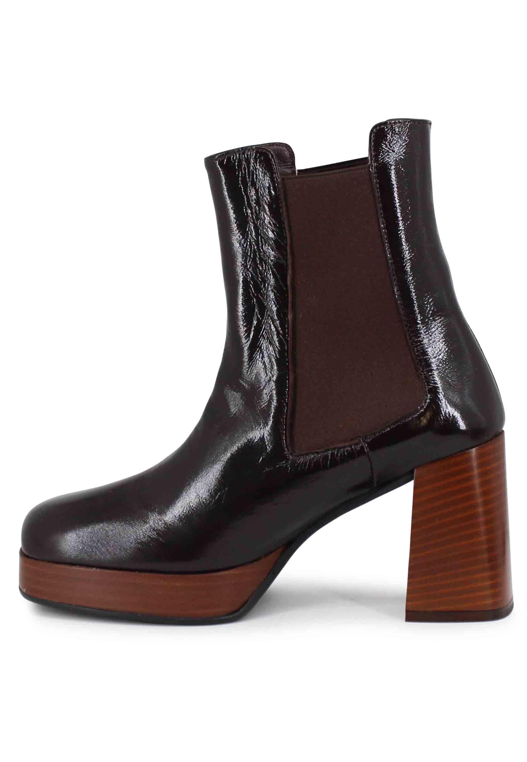 Stivaletti beatles donna in pelle marrone con tacco e plateau BT1666 11 L'Arianna 