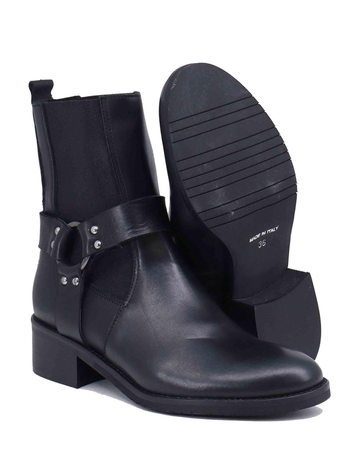 Stivaletti texani donna in pelle nera con borchie SPTRPR5005 001 Spatarella 