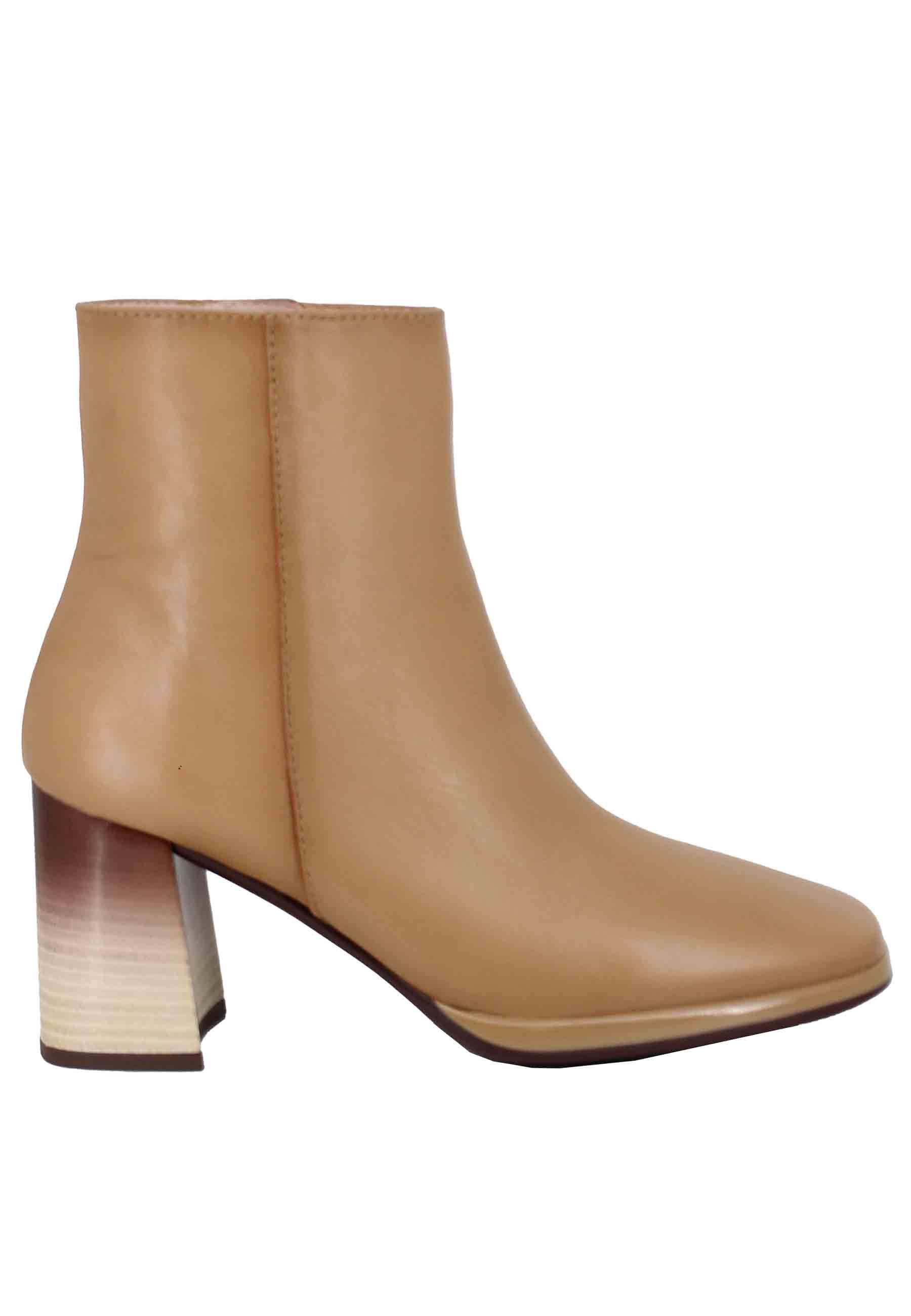 Stivaletti donna in pelle camel con tacco alto HI233020 C001 Hispanitas 