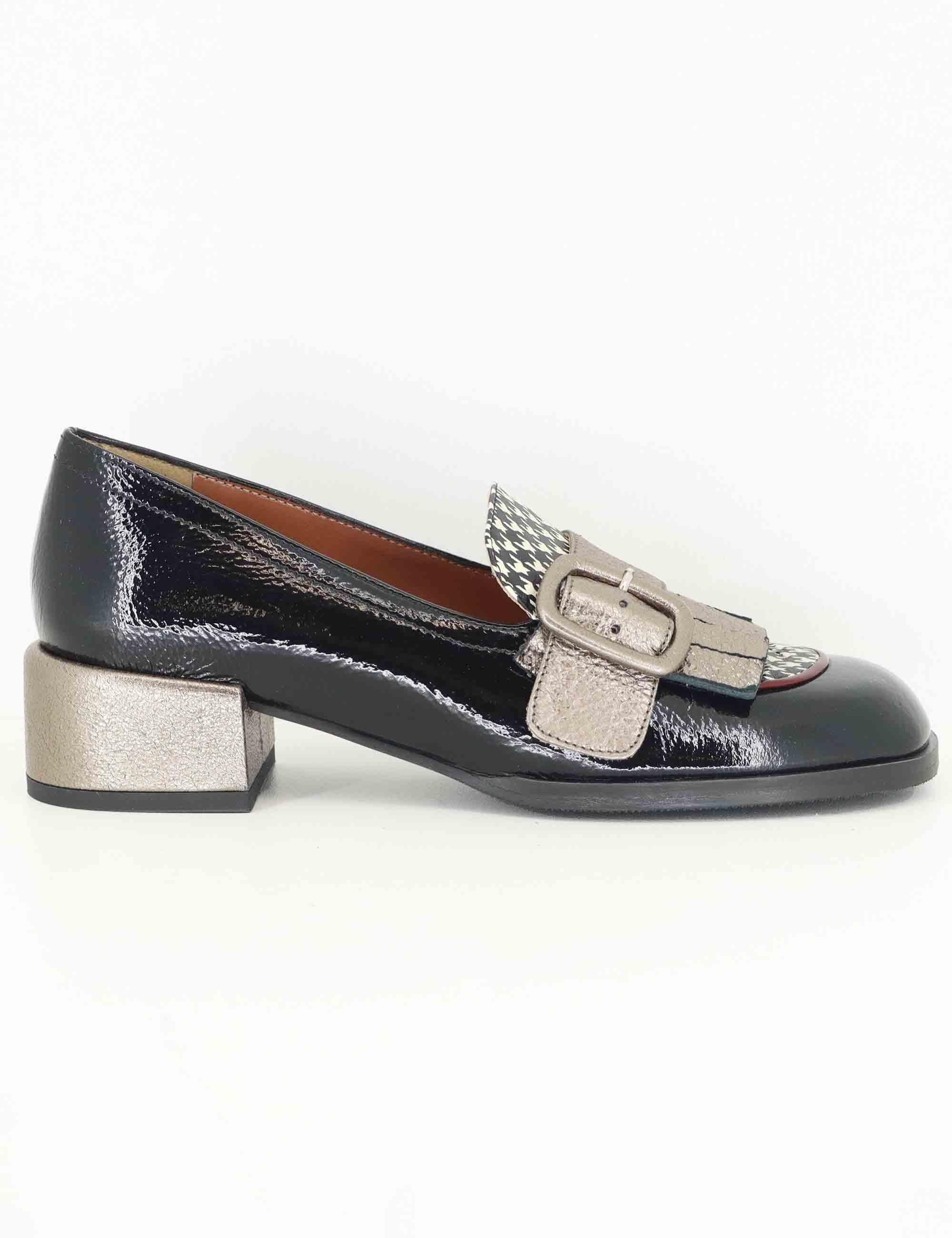 Mocassini donna in vernice nera e pelle laminata oro con frange 9527GL 001 Les Venues 