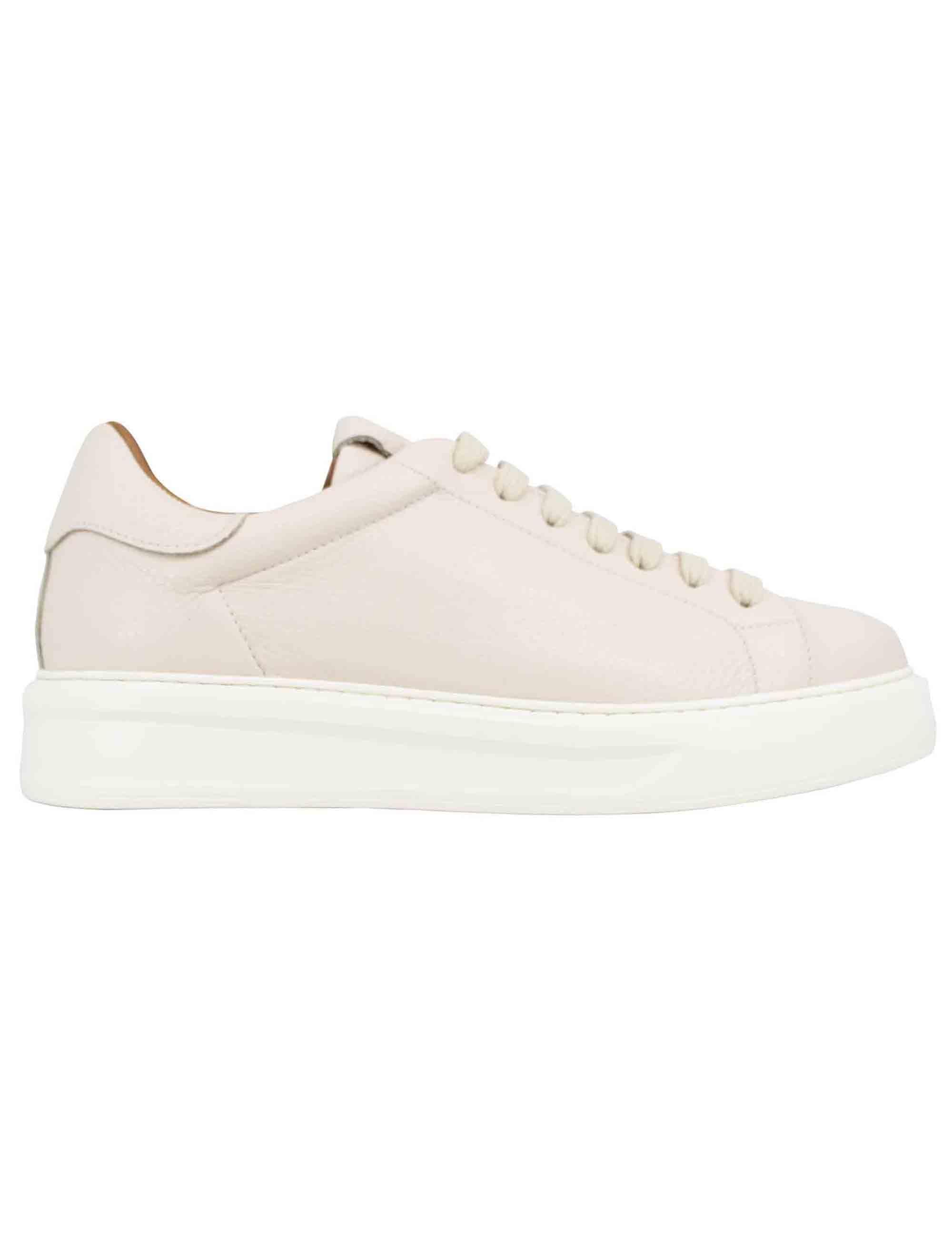 Sneakers uomo in pelle beige martellata con suola alta in gomma TAGO 5 015 Rogal's 
