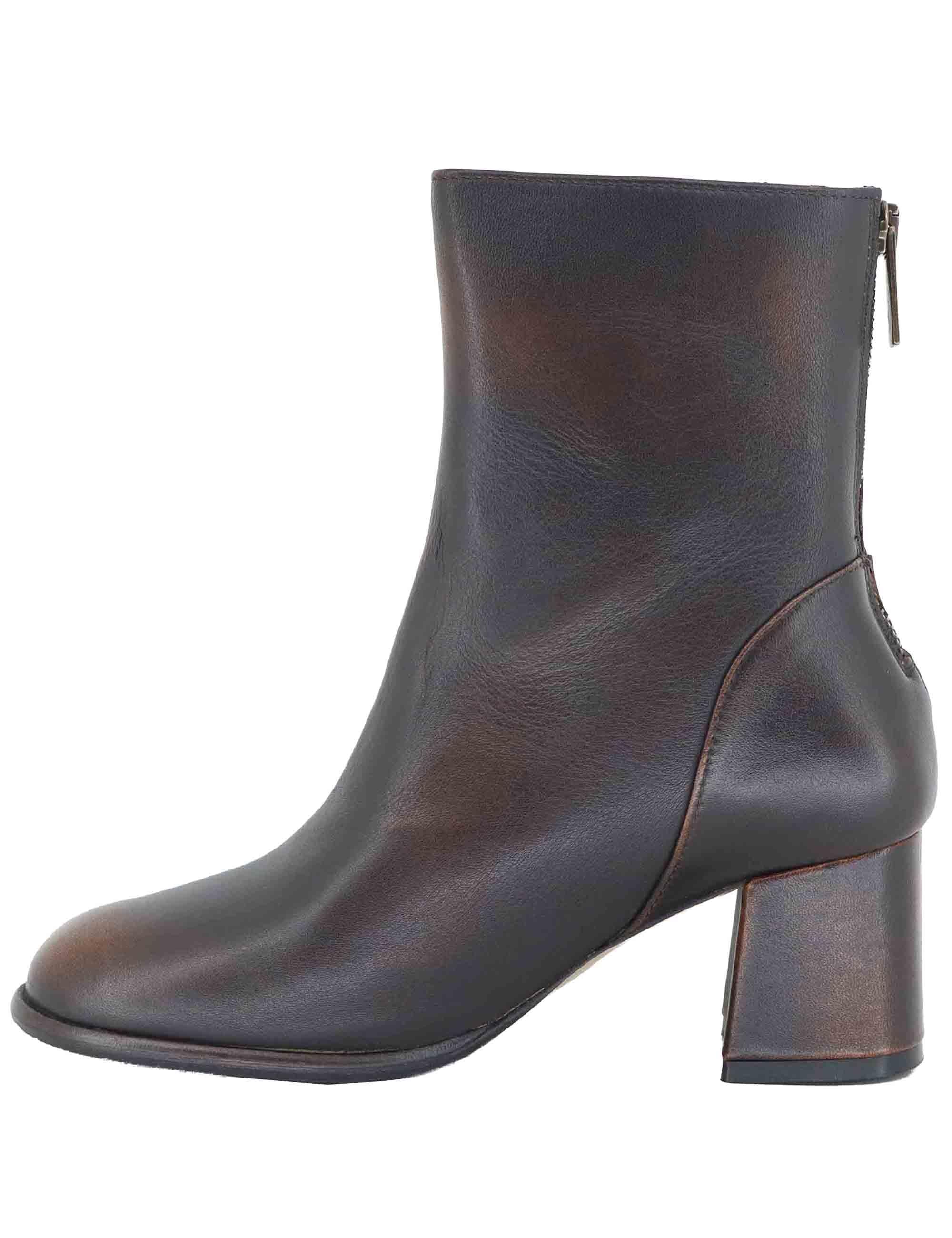 Stivaletti donna in pelle marrone con tacco medio e zip posteriore TR2601 014 L'Arianna 