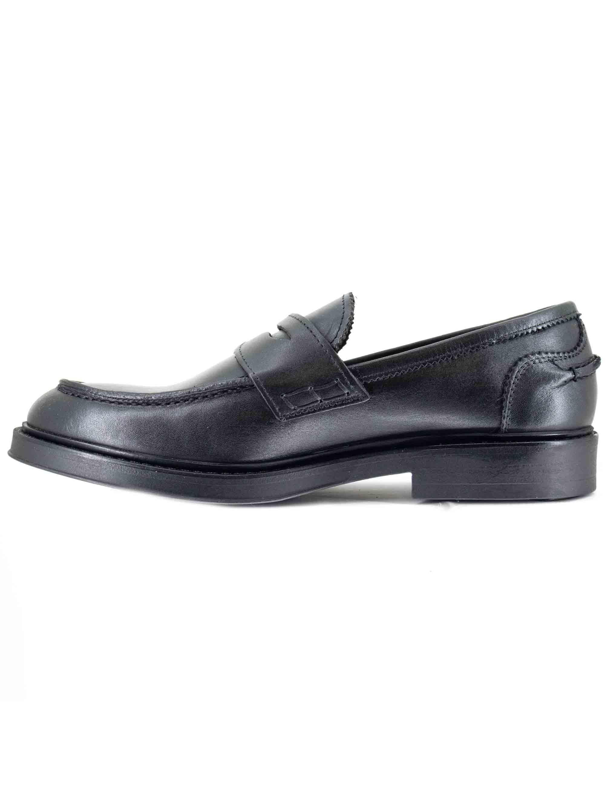 Mocassini uomo in pelle nera con suola in gomma cucita SP1056 0001 Spatarella 