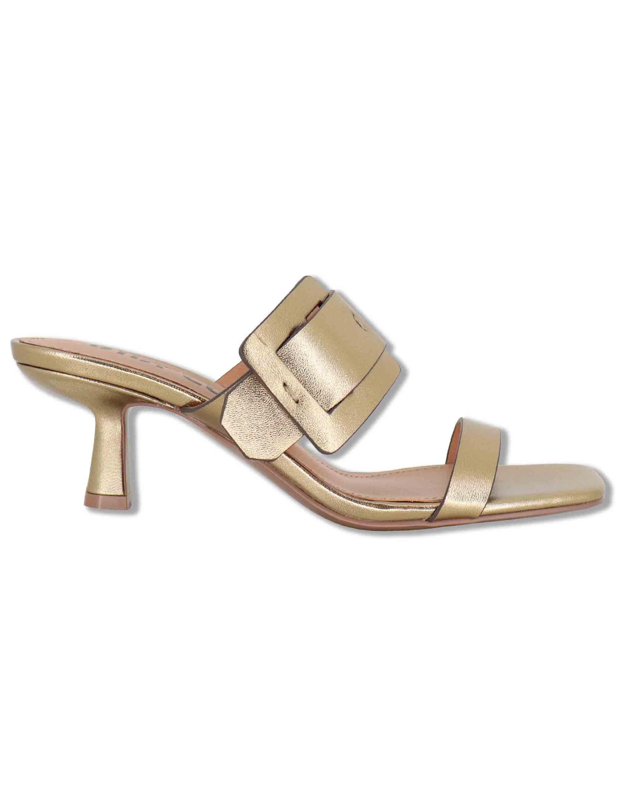 Sandali donna in pelle laminata bronzo con fibbia laterale e tacco medio Altair 662Z10VK 06-BRONCE Bibi Lou 