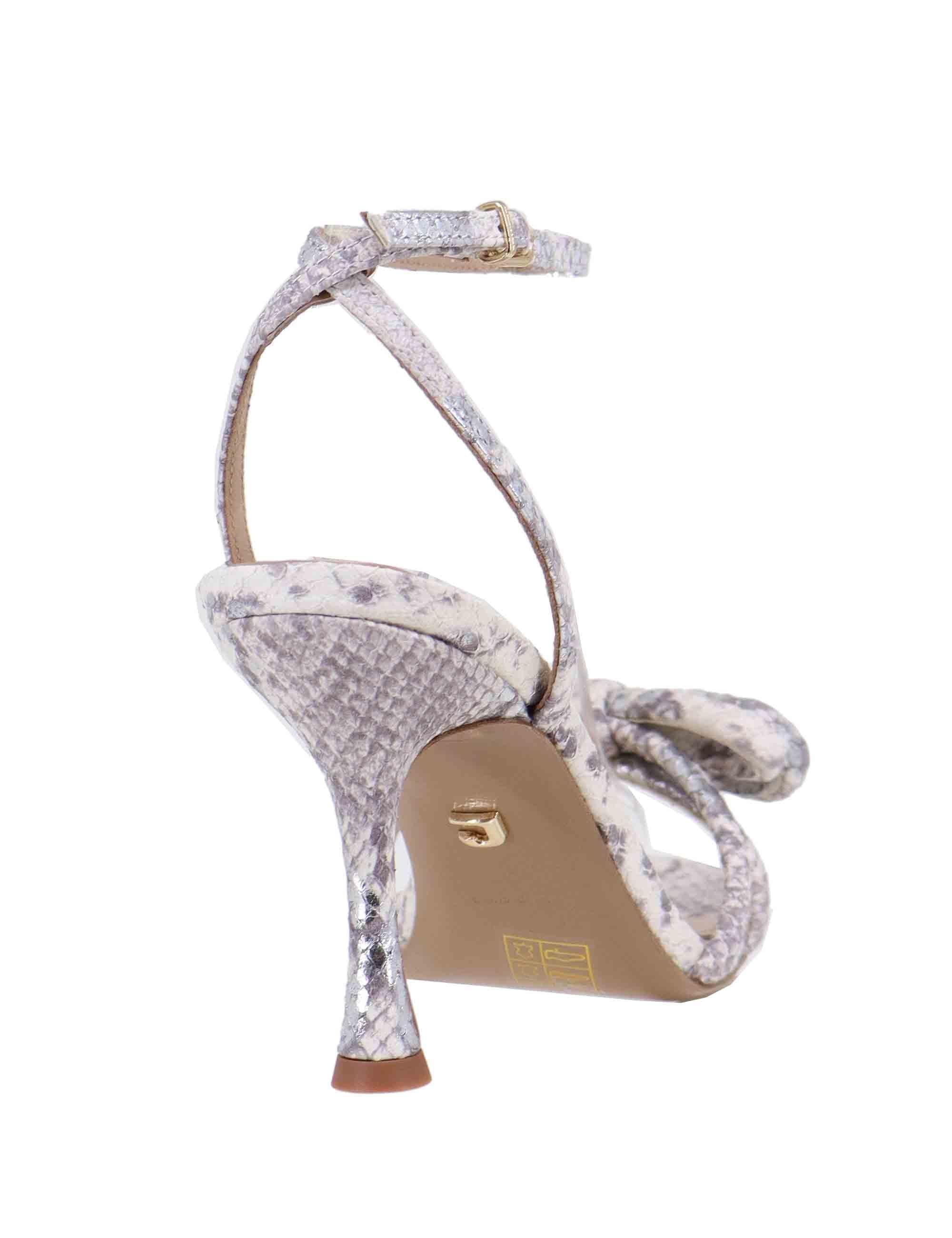 Sandali donna Lisboa in pelle snake argento e cinturino alla caviglia 249Z53BK 601 Lola Cruz 