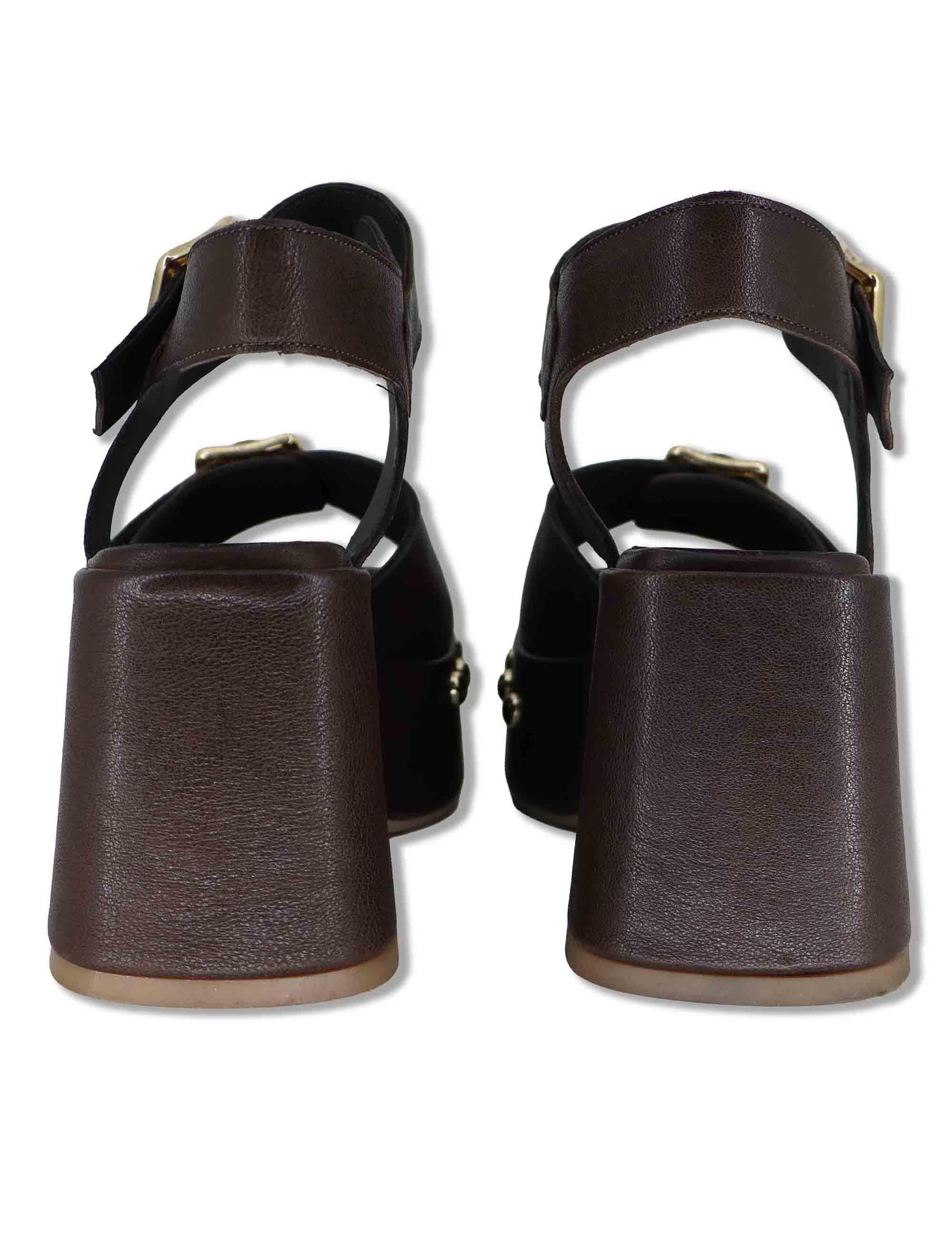 Sandali donna in pelle marrone con cinturino e zeppa alta con borchie e fibbie HILTON24100 014 Tattoo 