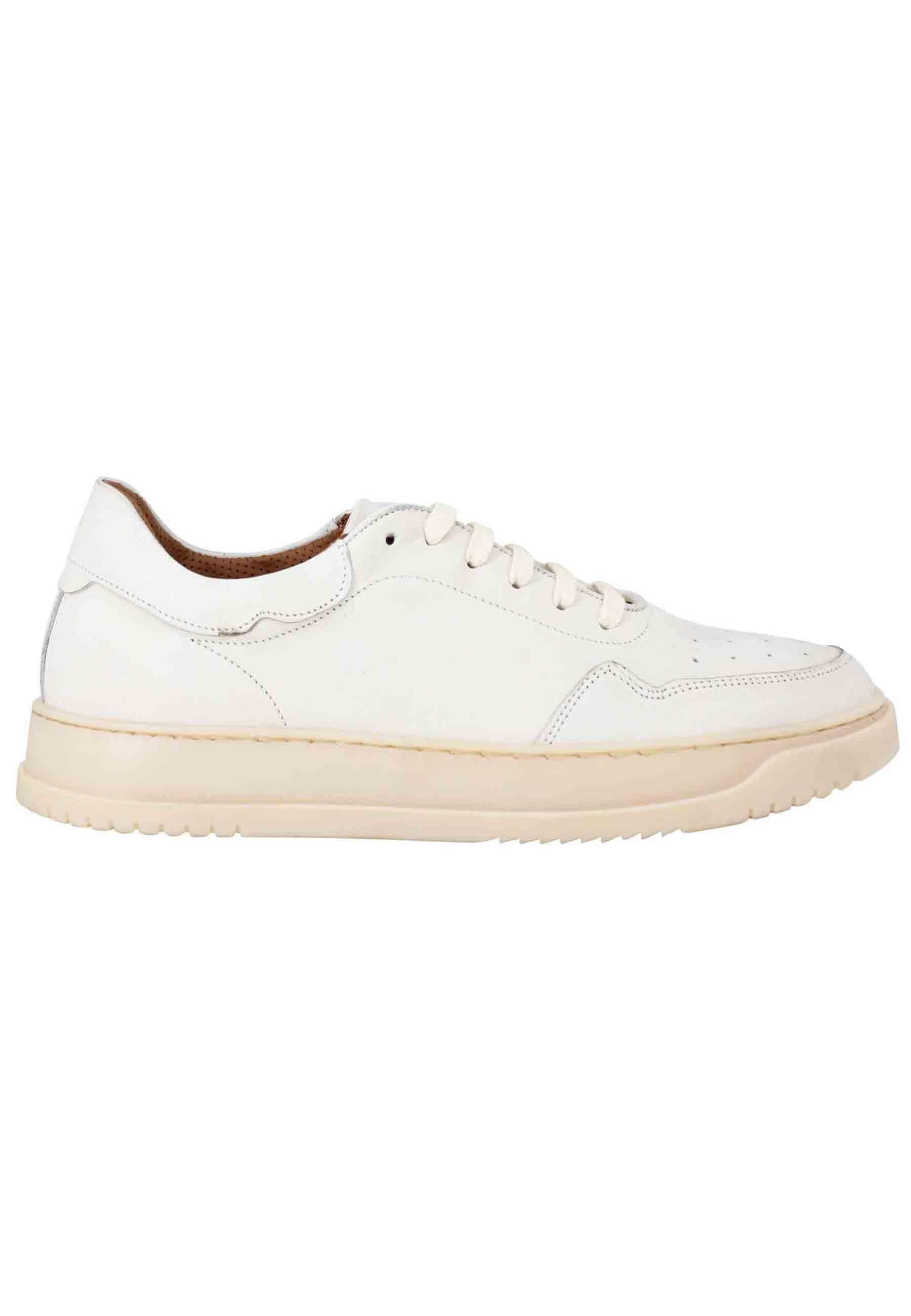 Sneakers uomo in pelle vintage off white con suola in gomma cucita SP2631 015 Spatarella 