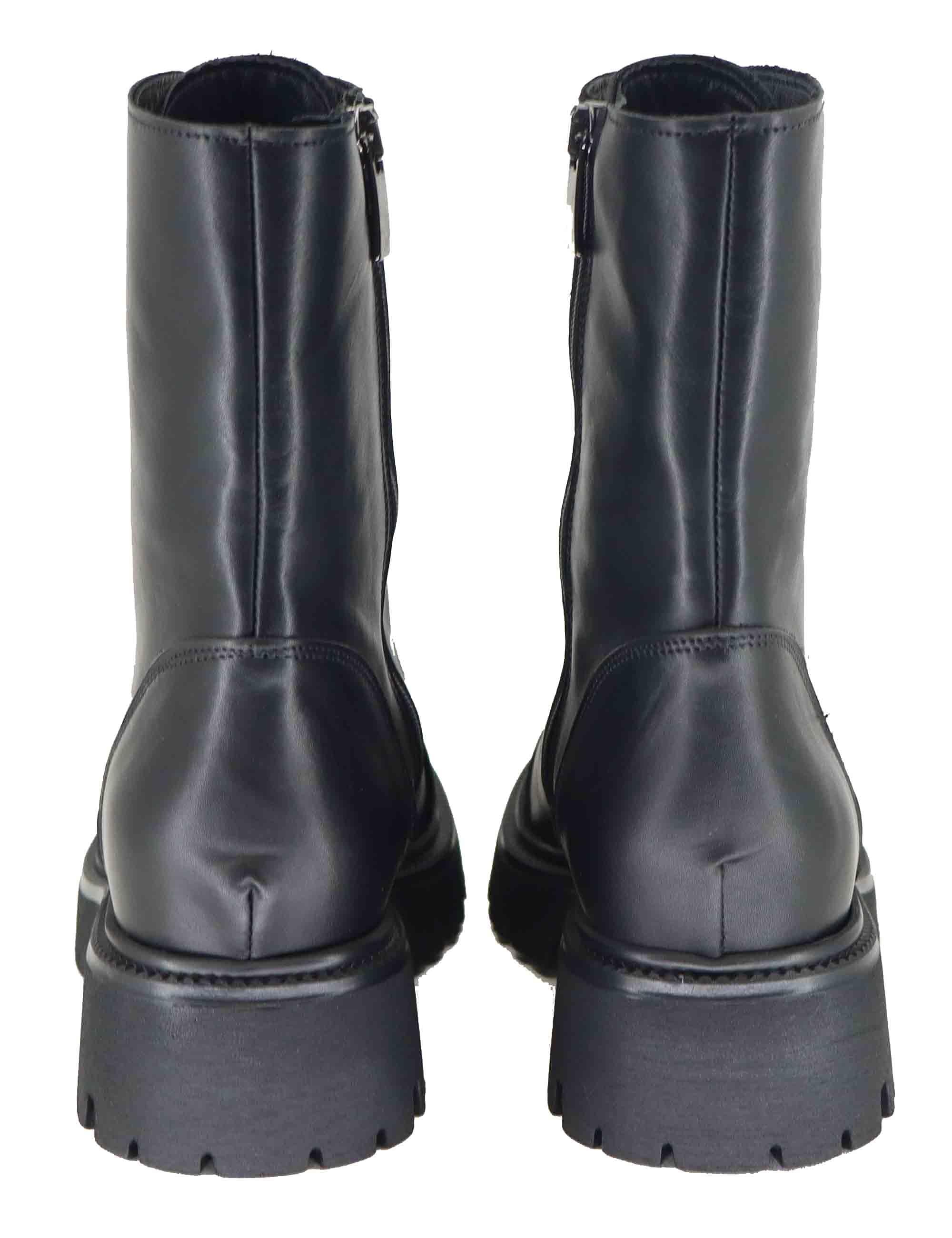 Stivaletti anfibi donna in pelle nera con borchie e suola carrarmato GAIA 9 001 Tattoo 