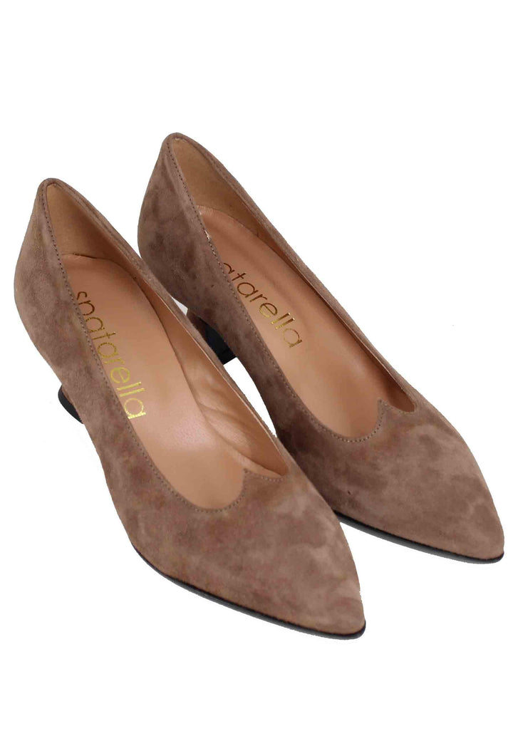 Decollete donna in camoscio taupe con scollo a cuore SPK2103 023 Spatarella 