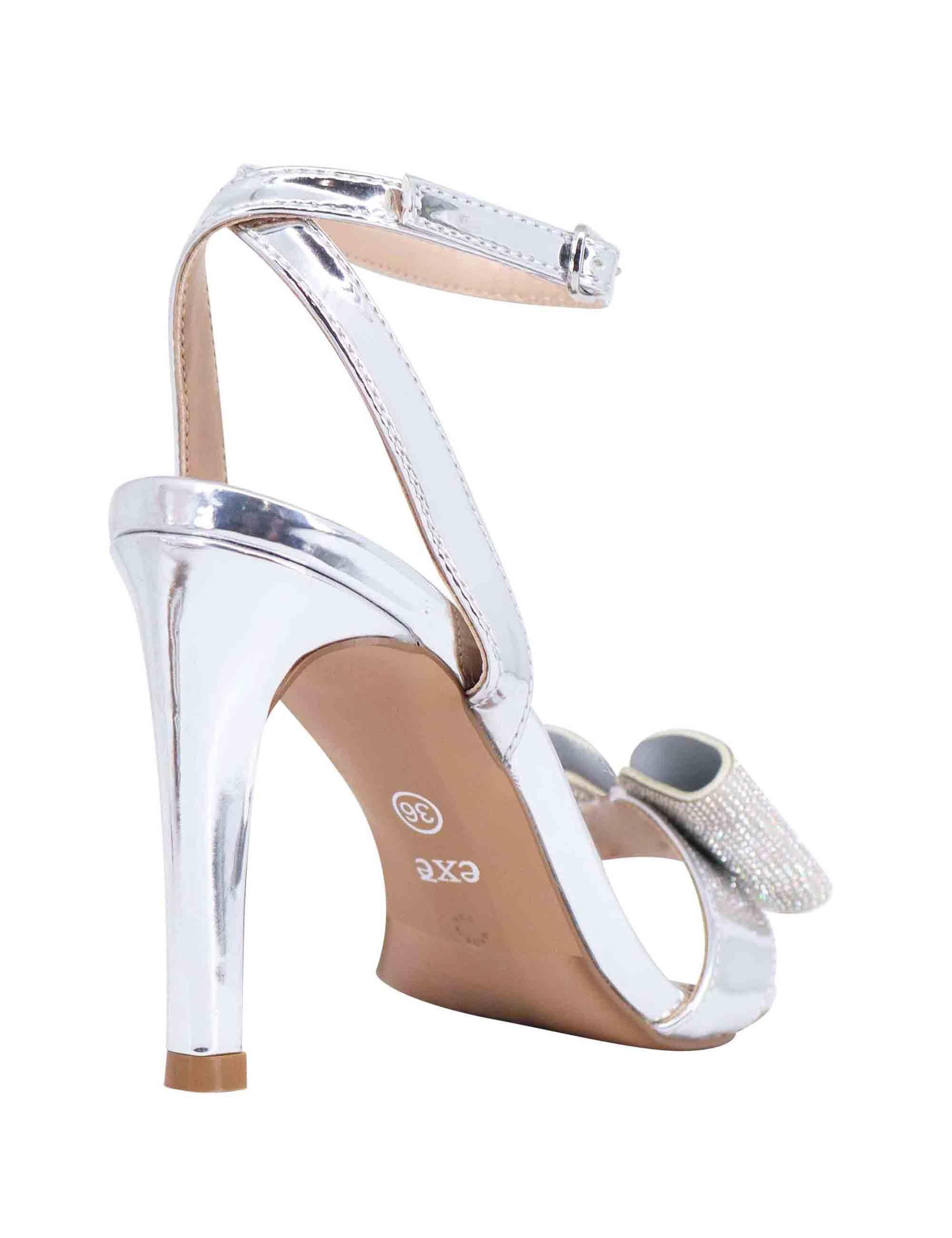 Sandali donna in eco pelle laminata argento con tacco alto e strass S4700803558E 380 Exe 