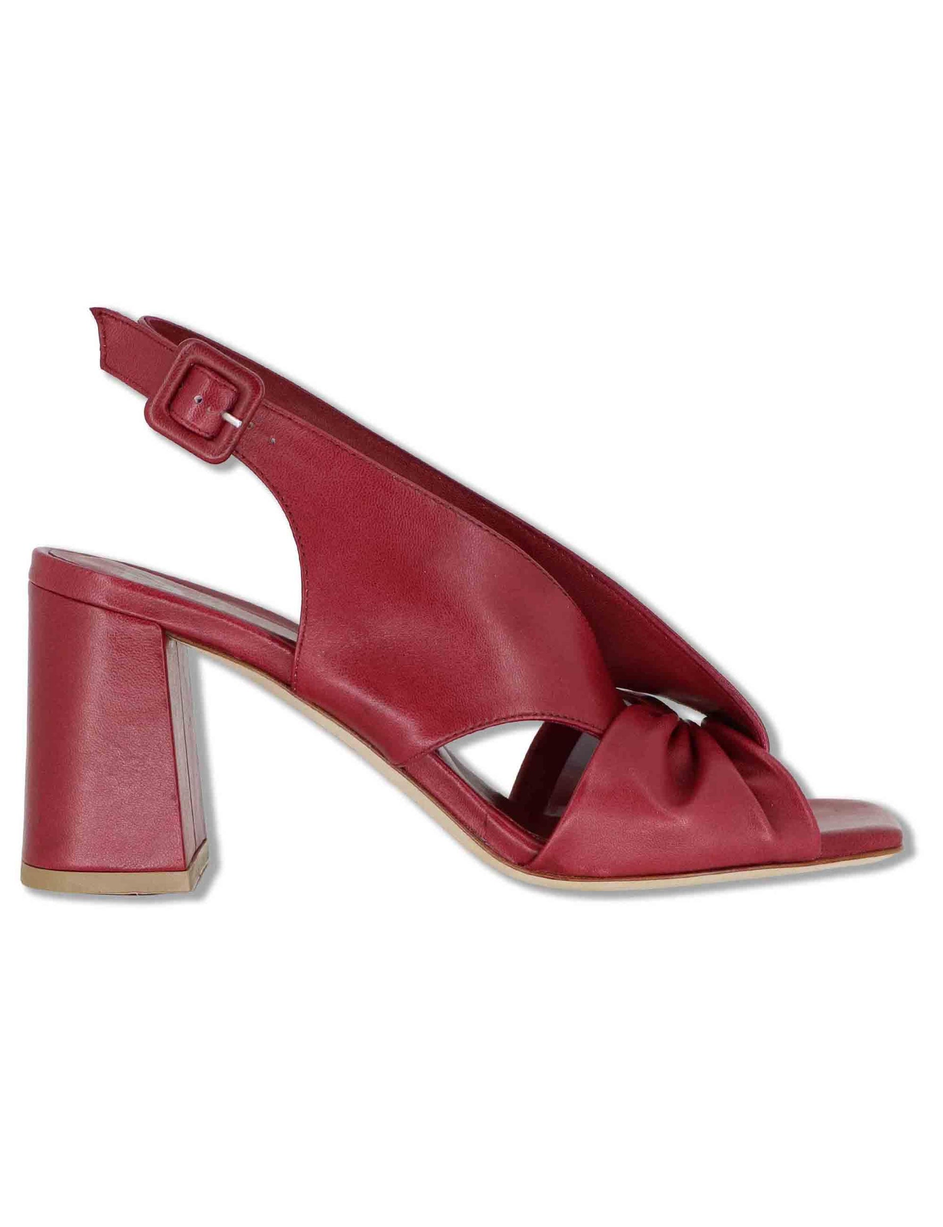 Sandali donna slingback in pelle rossa con punta quadra e tacco grosso DS2674/G 005 L'Arianna 