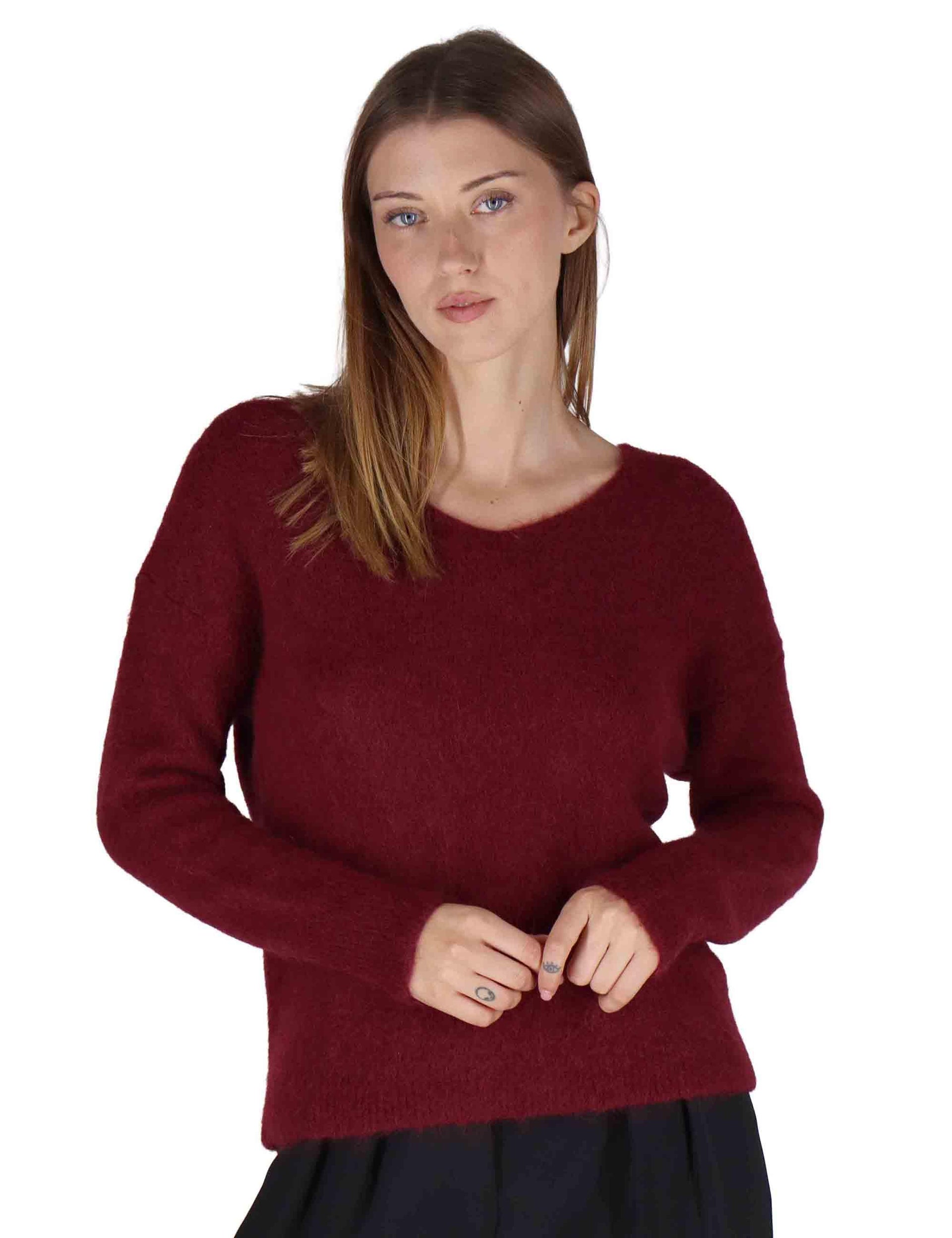 Maglioni donna in lana alpaca bordeaux con ampio scollo a V JABMF0025-G074 4280 Justmine 