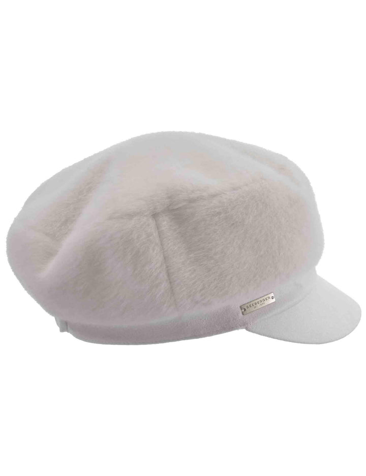 Cappelli donna in eco pelliccia off white con visiera 019740-00000 18 Seeberger Est 1890 