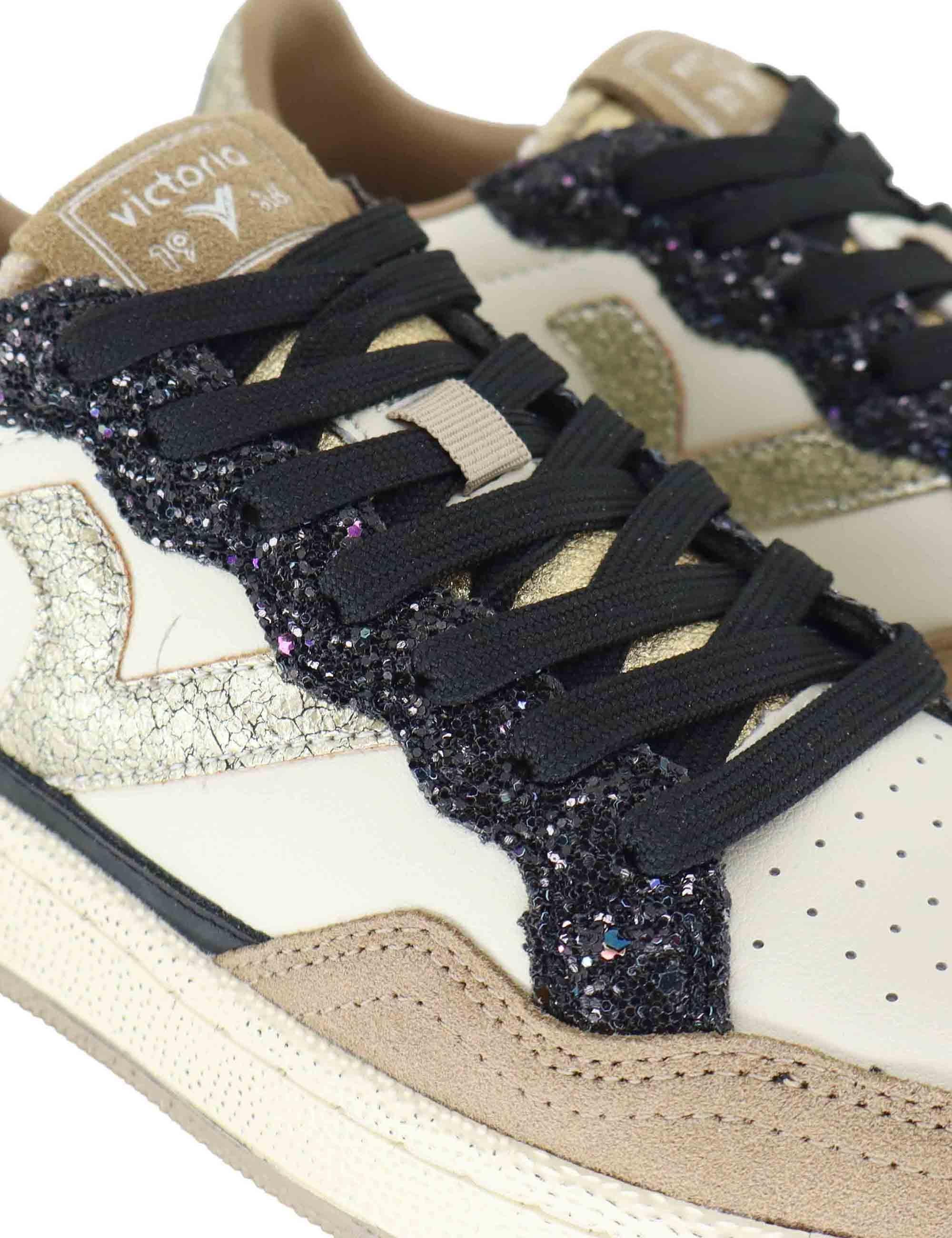 Sneakers donna in pelle taupe con logo in oro 8806113 Taupe Victoria 