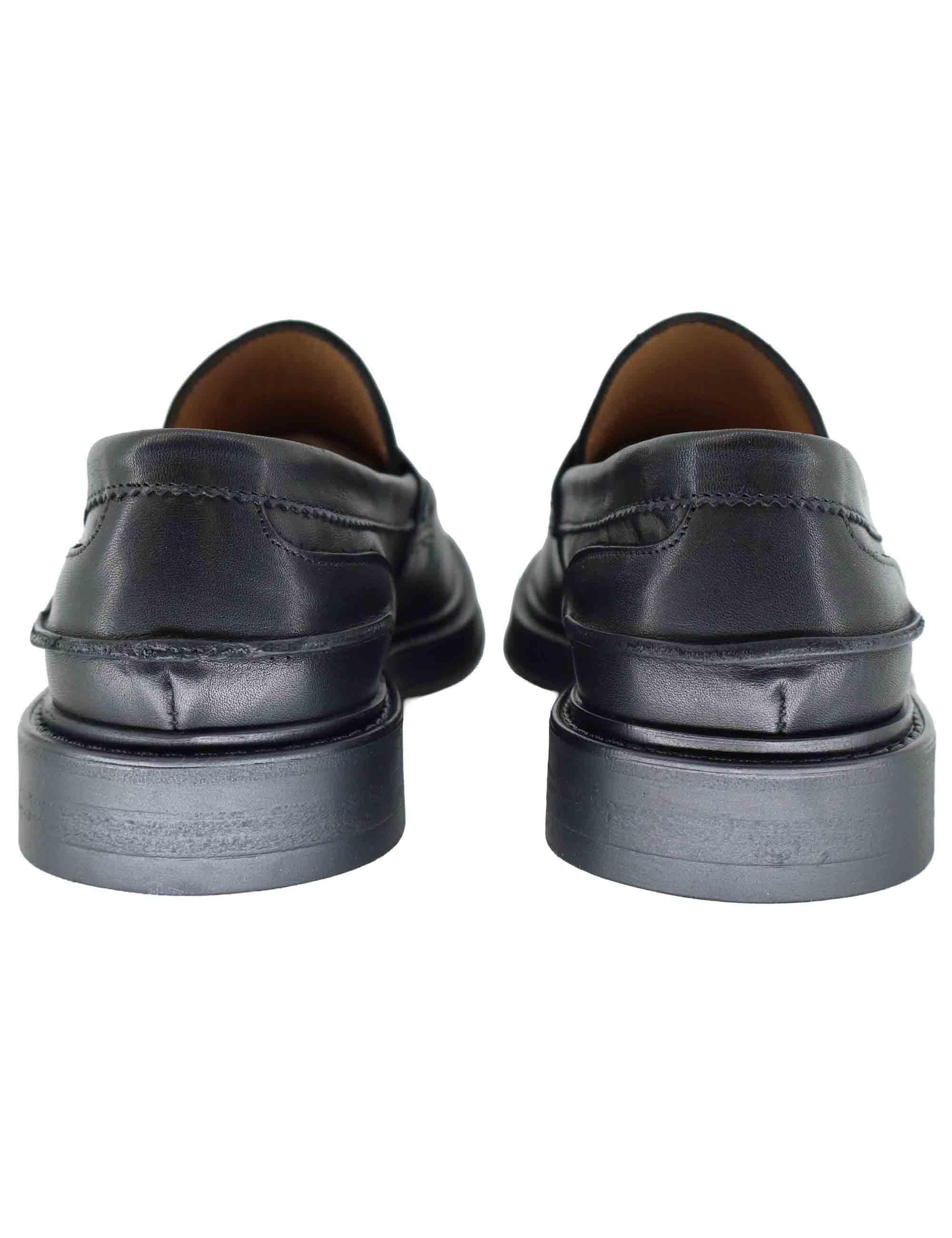 Mocassini uomo in pelle nera con suola in gomma SP030 001 Spatarella 