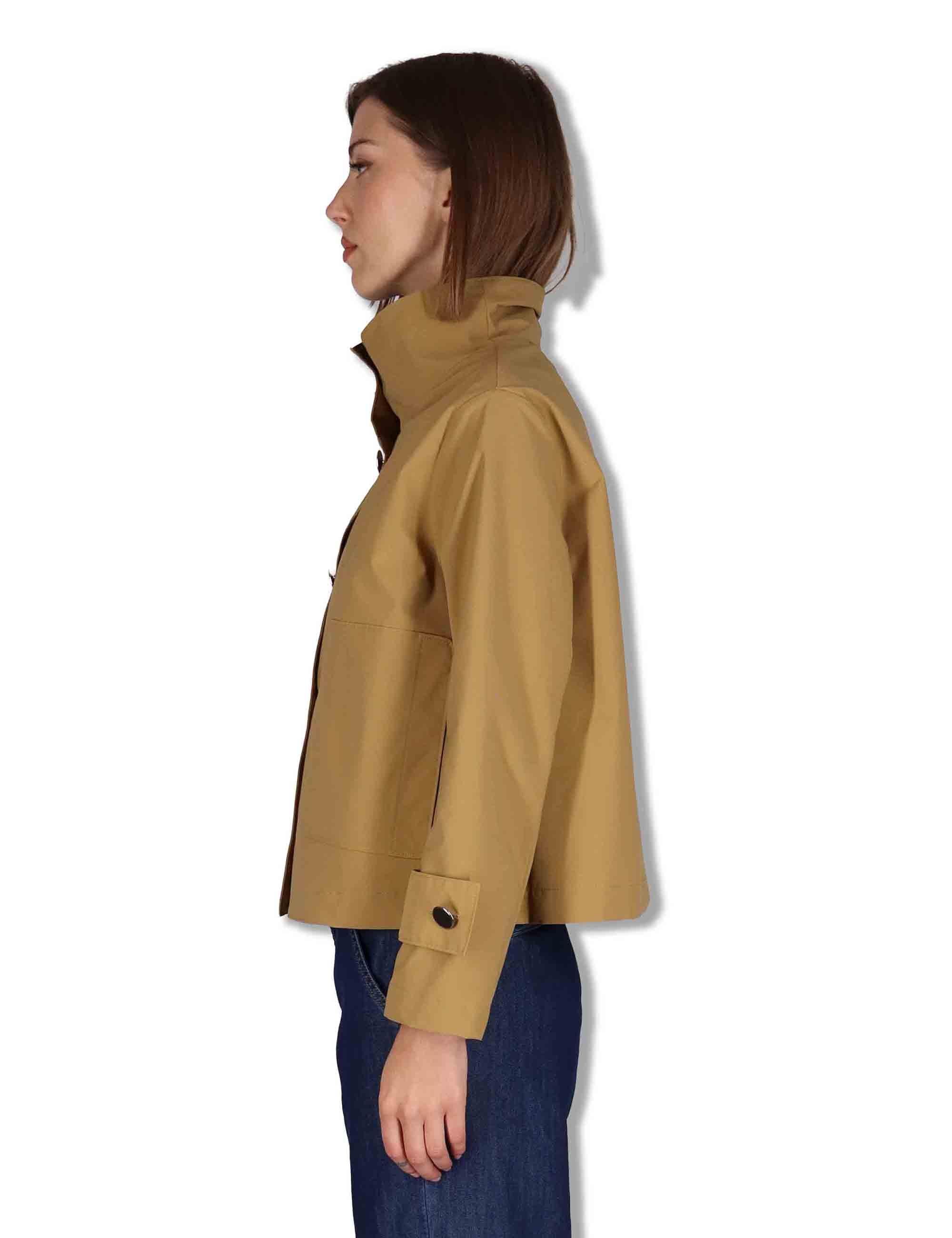Giubbotto donna Montelupo in tessuto cammello con bottoni in metallo 50260018 034 Ewooluzione 