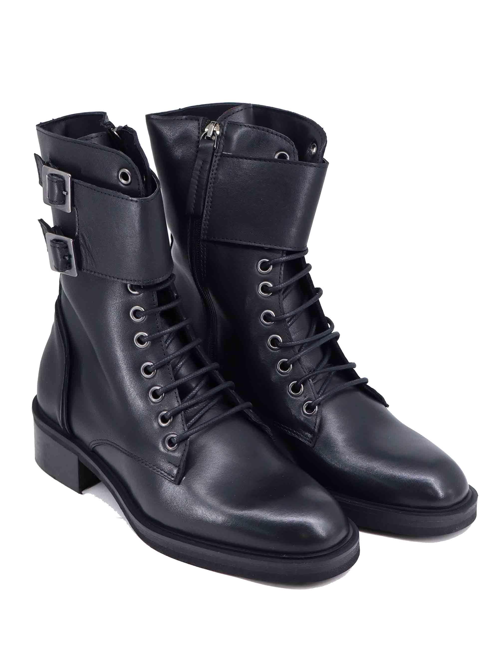 Stivaletti stringati donna in pelle nera tacco basso SPTRPR5055 001 Spatarella 