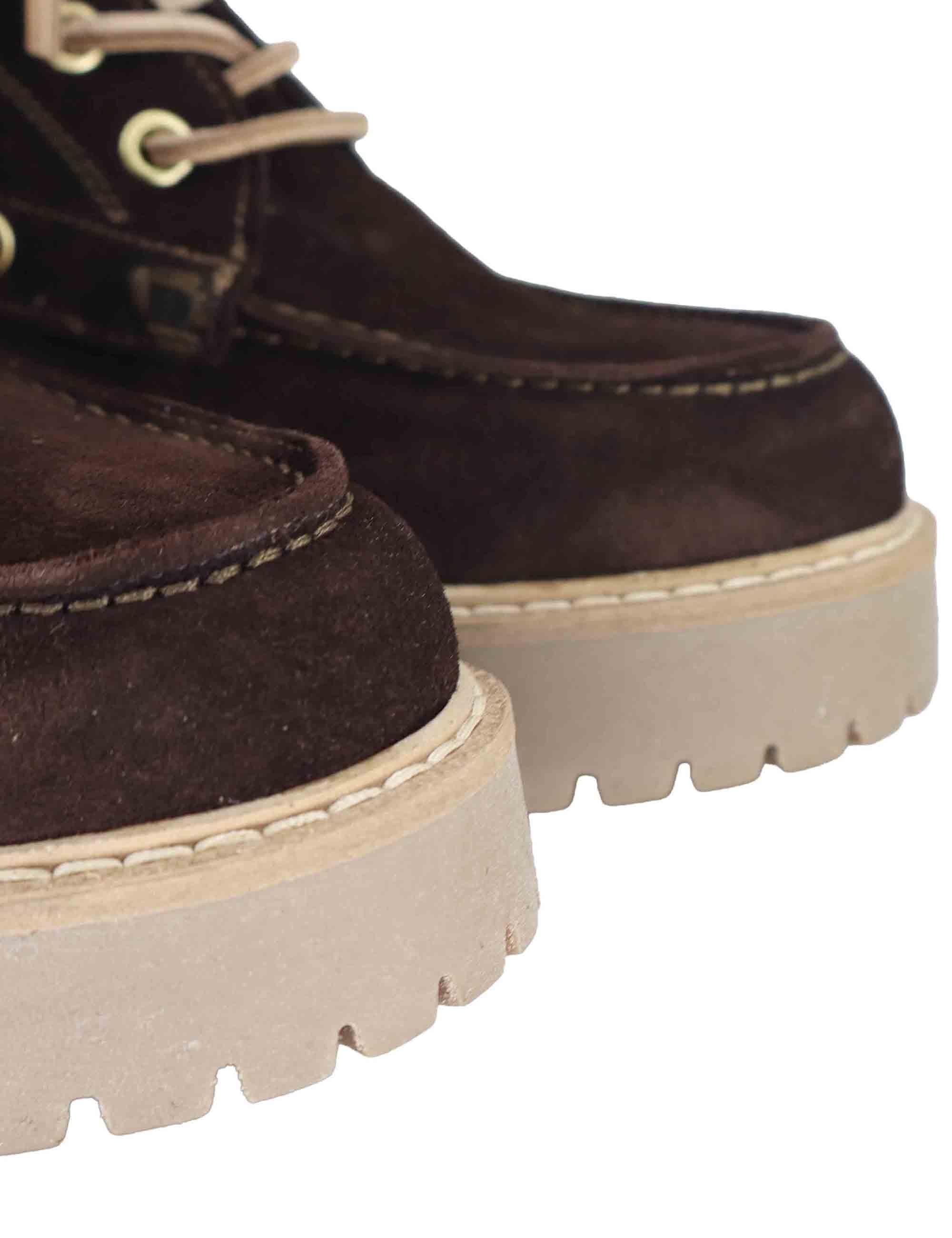 Stivaletti donna realizzati in crosta marrone con suola carrarmato SP17 014 Spatarella 