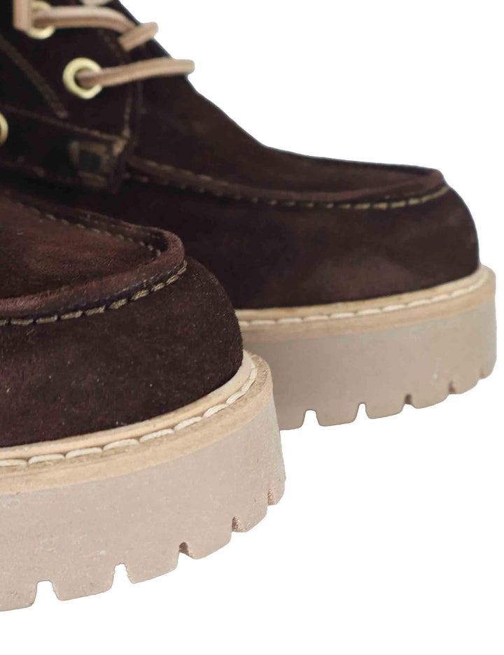 Stivaletti donna realizzati in crosta marrone con suola carrarmato SP17 014 Spatarella 