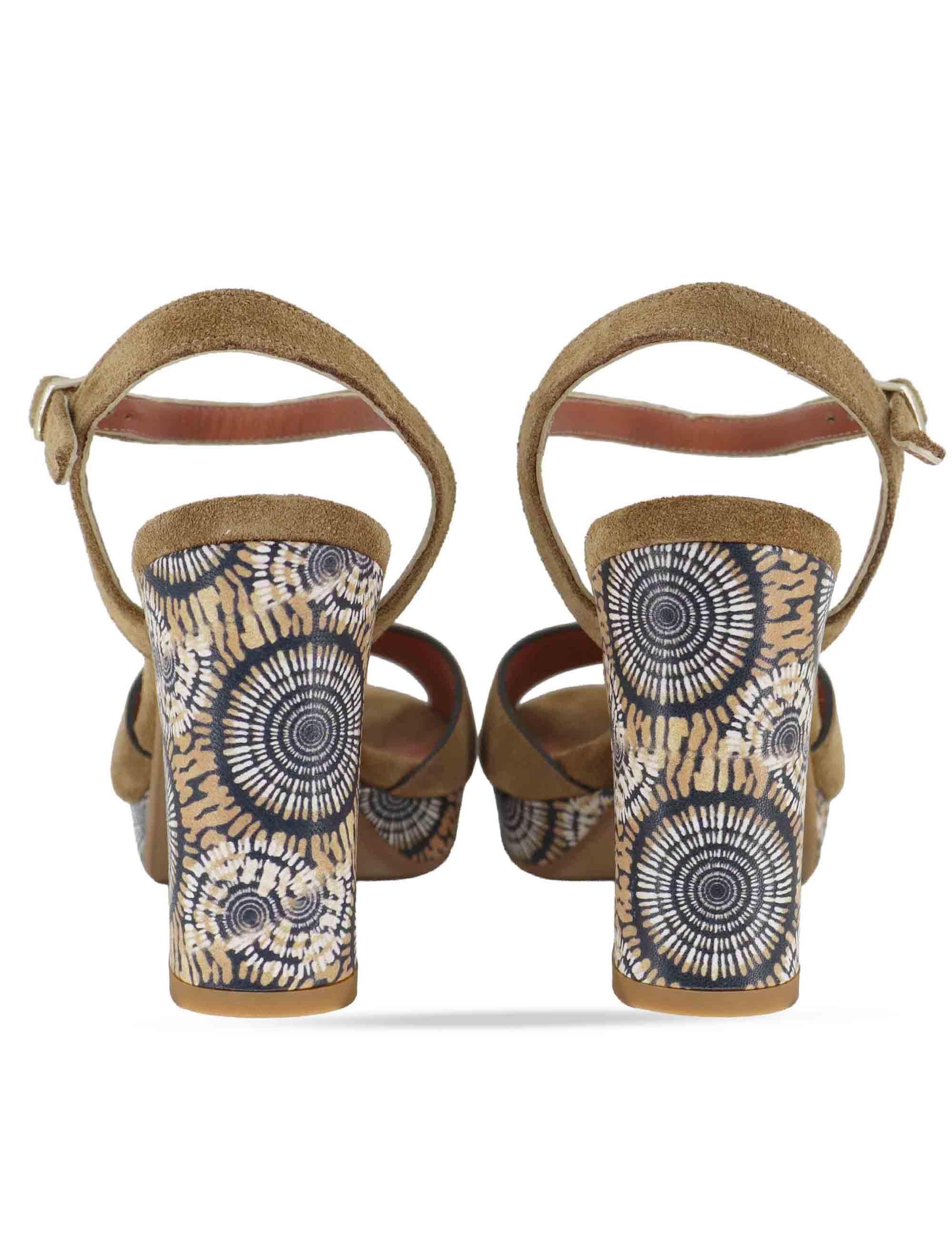 Sandali donna in camoscio taupe tacco alto e plateau con cinturino 6261K 032 Les Venues 