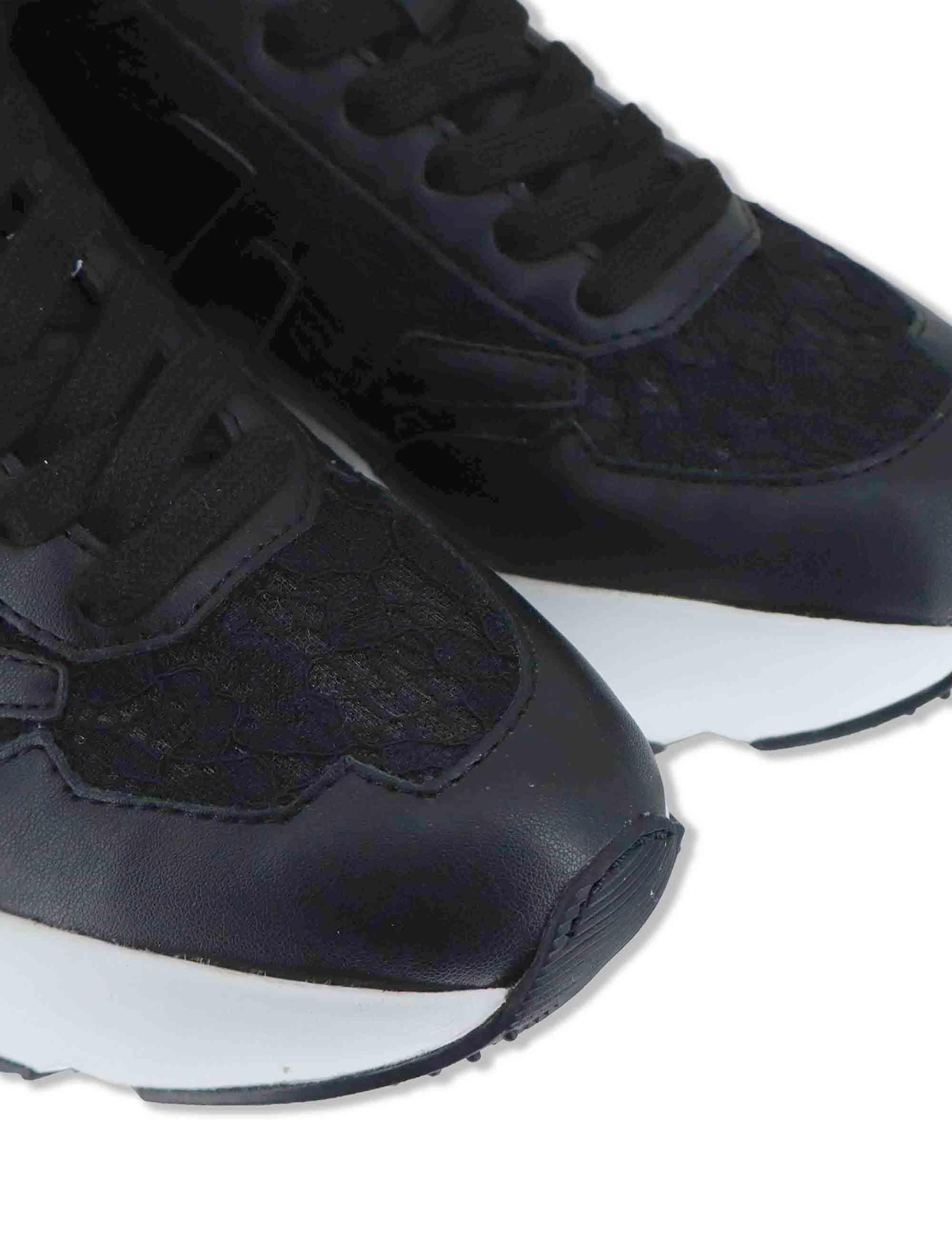 Sneakers donna in pelle e pizzo nero con zeppa alta in gomma 4009-84585 1 Ruco Line 