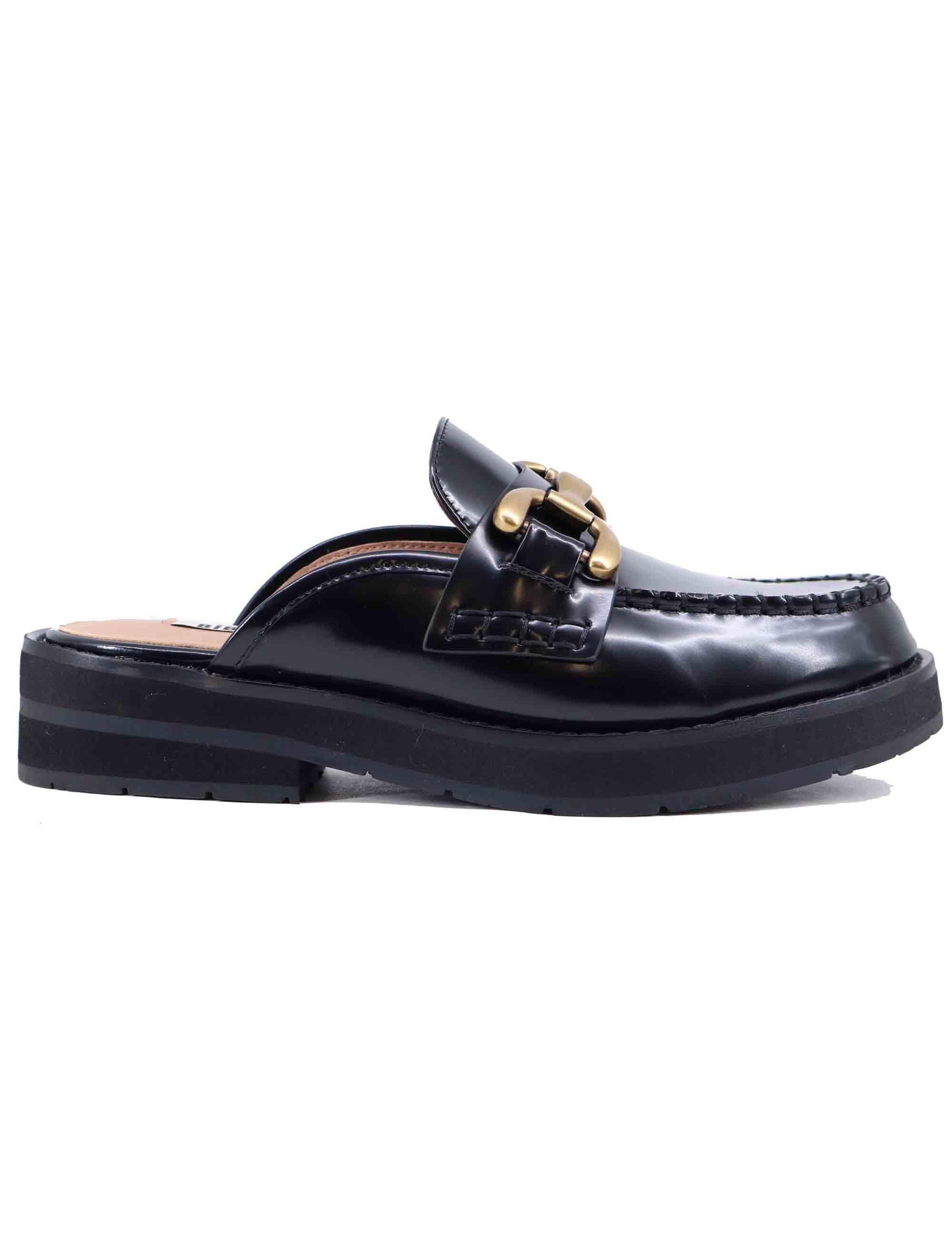 Mule donna Zagreb in vernice nera con morsetto oro 584Z16VK 03 Bibi Lou 