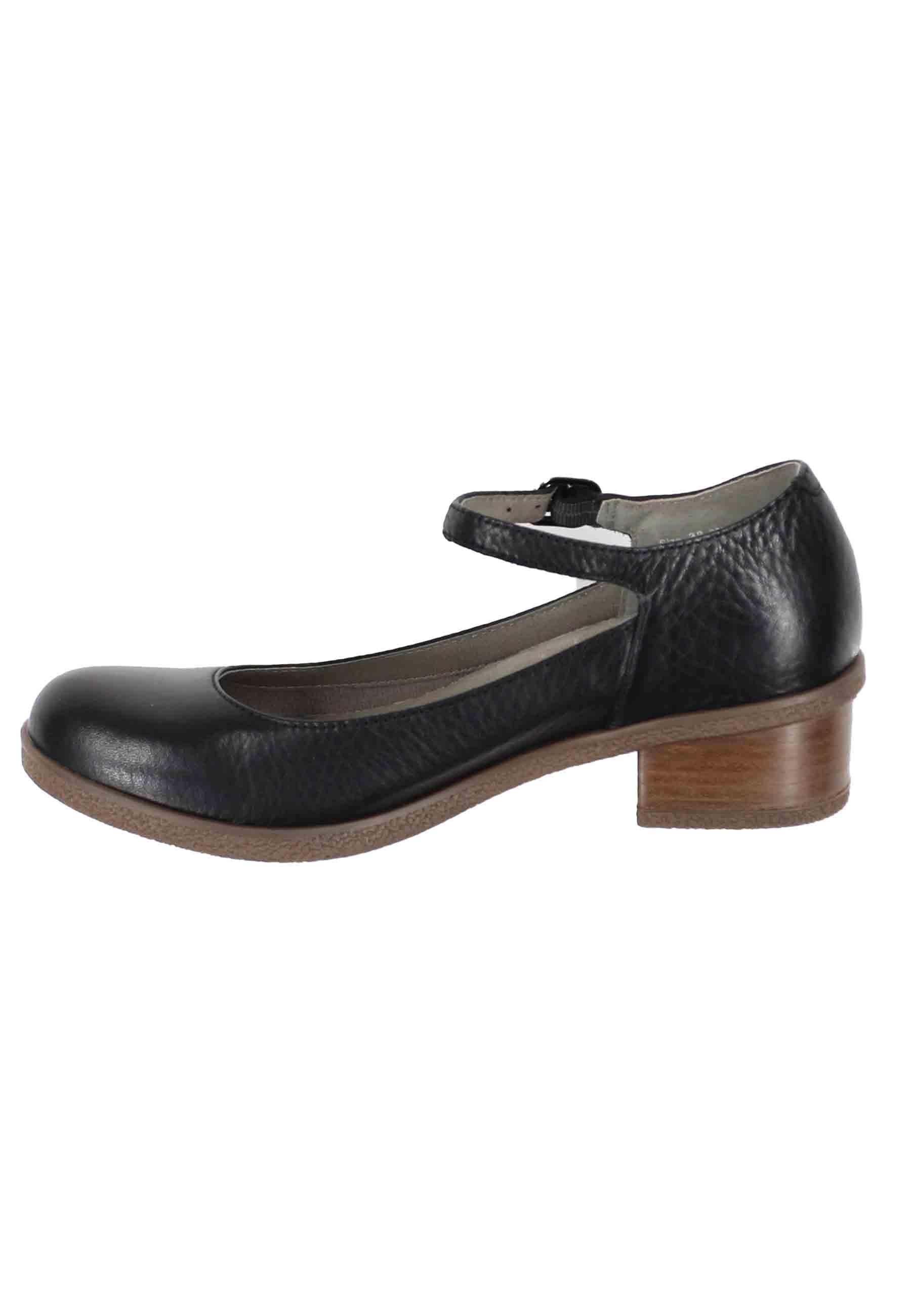 Decollete donna whaterproff in pelle nera con suola in gomma DEENA 293 472300 Dansko 