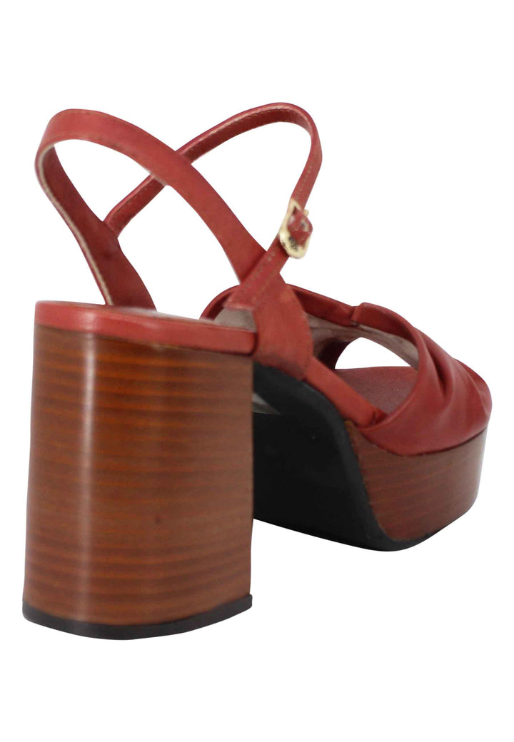 Sandali donna in pelle mattone con tacco e plateau in cuoio DS1648 034 L'Arianna 