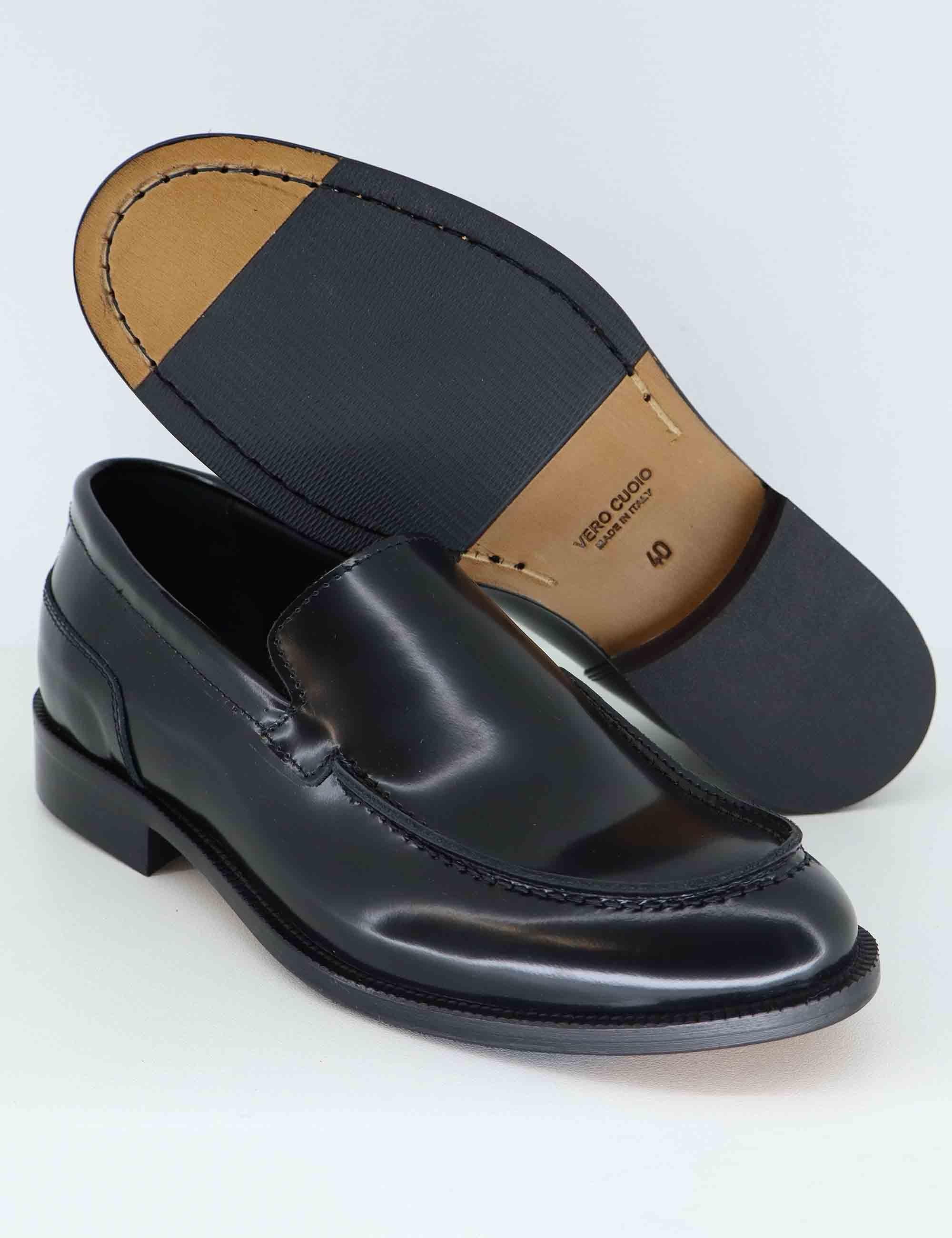 Mocassini uomo in pelle nera con patta liscia SPDU6013 001 Spatarella 