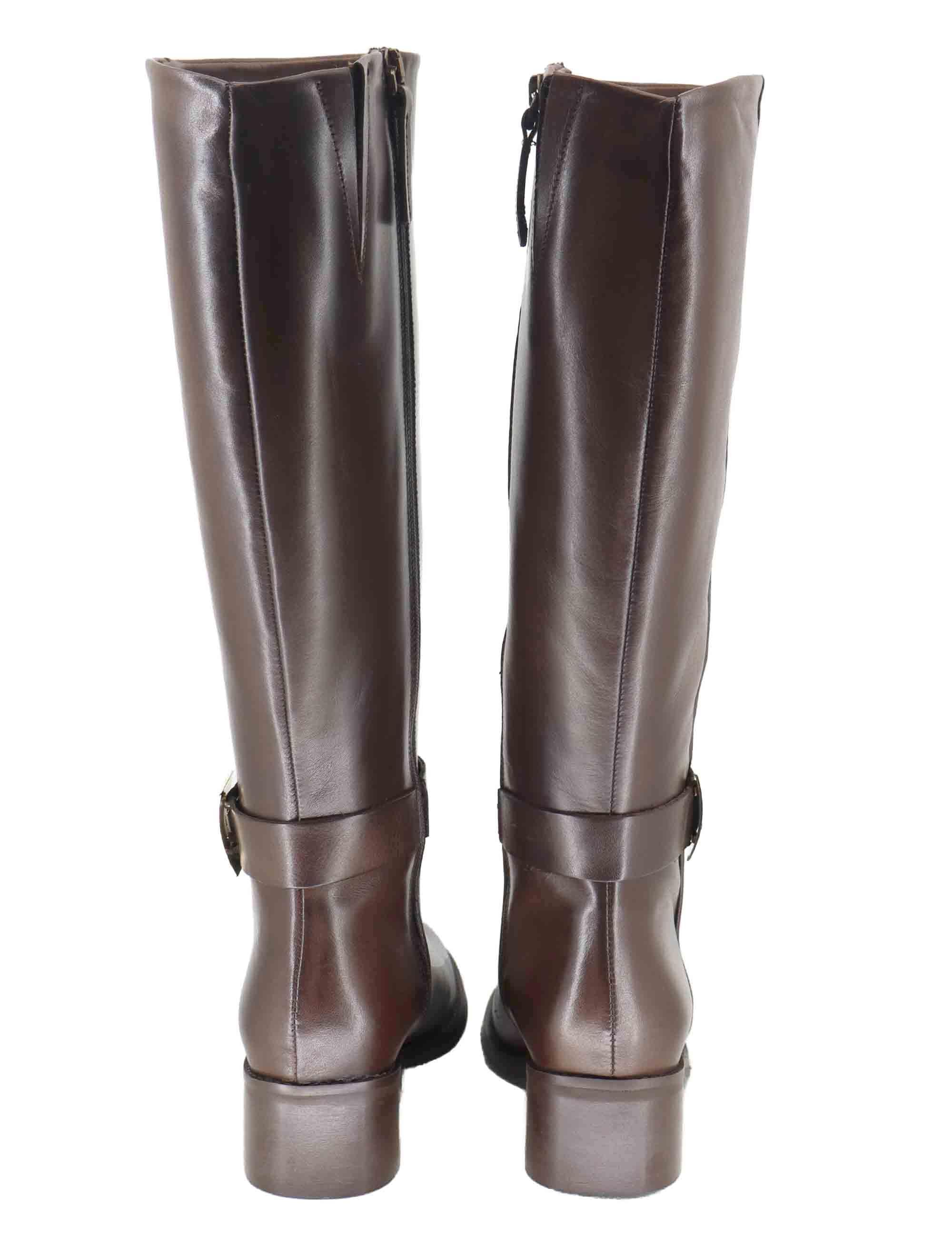 Stivali donna in pelle marrone con fibbia oro laterale SPST7005 014 Spatarella 