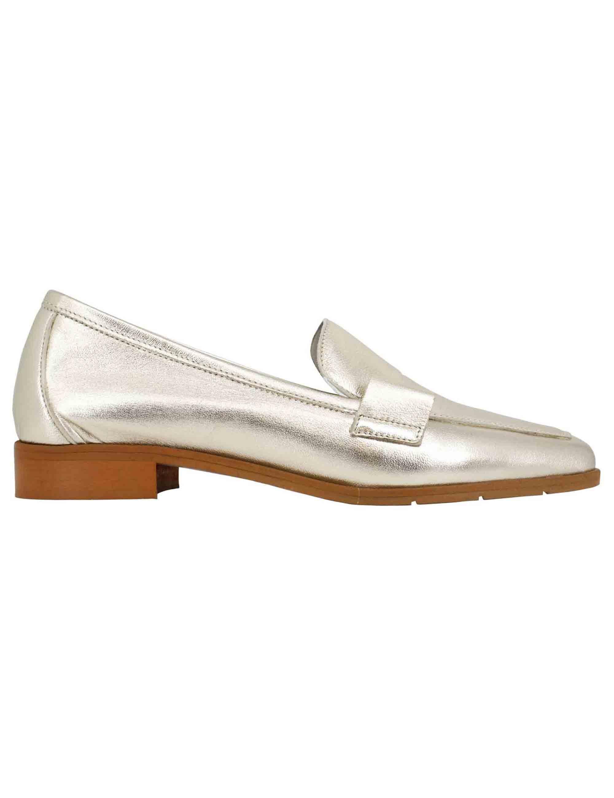 Mocassini donna in pelle laminata platino con suola in gomma SPE20 600 Spatarella 