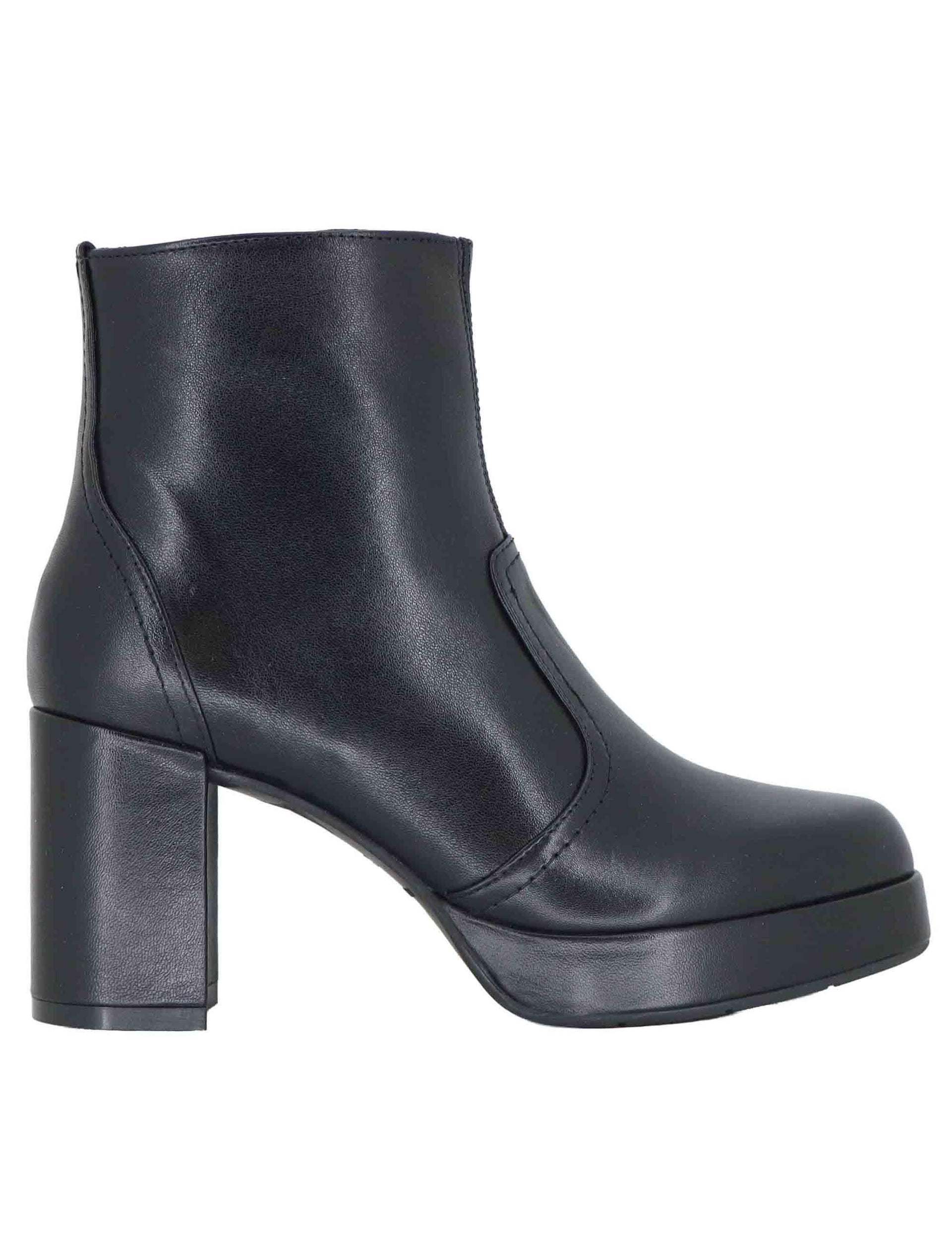 Stivaletti donna in pelle nera con tacco alto e plateau SP2347 001 Spatarella 