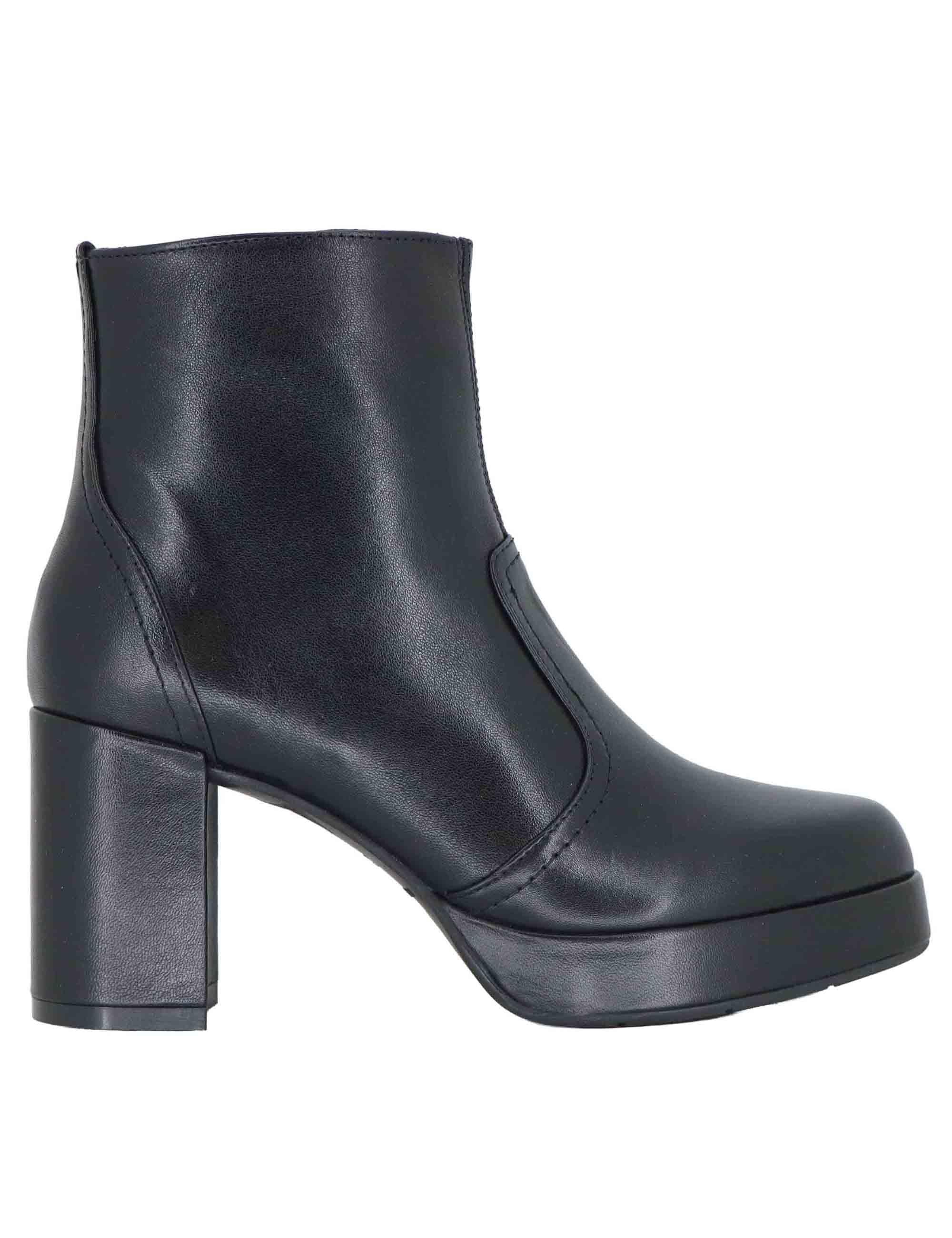 Stivaletti donna in pelle nera con tacco alto e plateau SP2347 001 Spatarella 