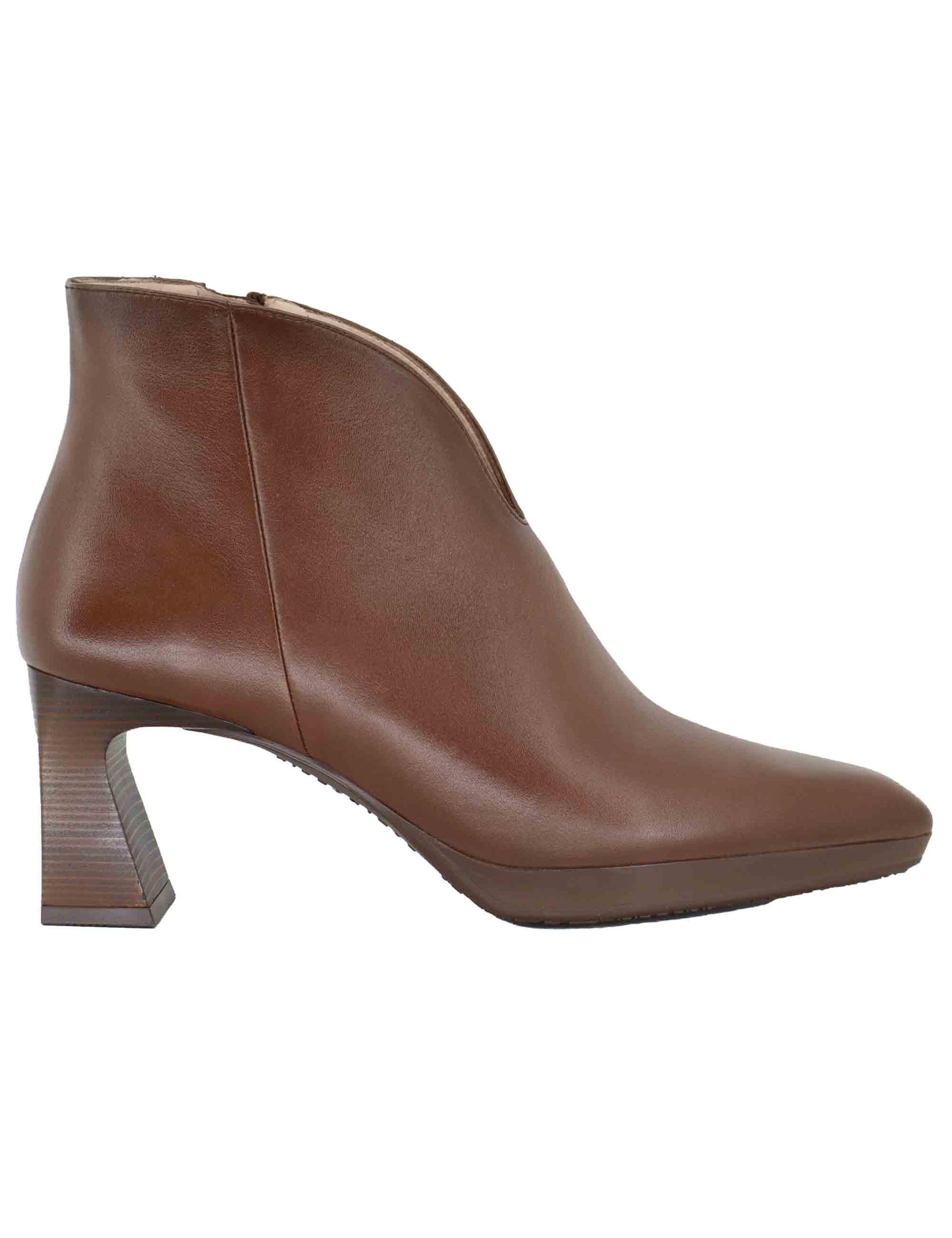 Stivaletti donna in pelle marrone con tacco alto HI254270 C011 Hispanitas 