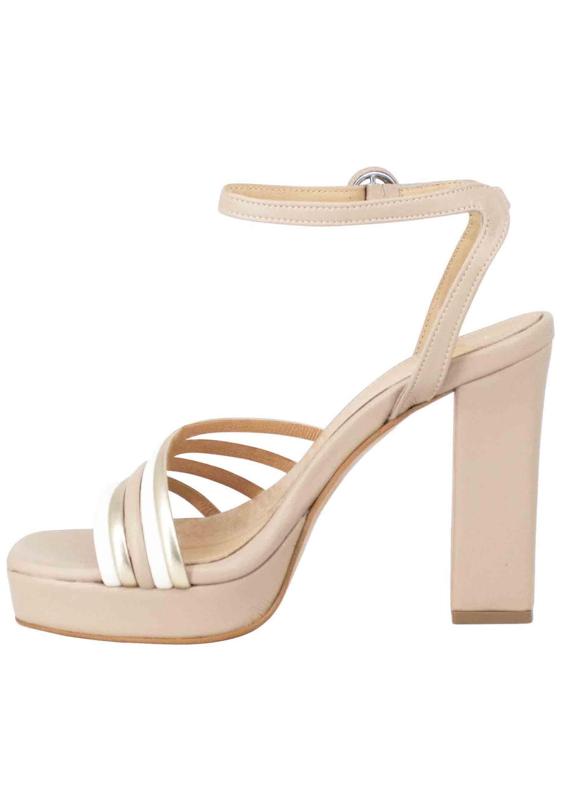 Sandali donna in eco pelle beige con cinturino alla caviglia tacco alto e plateau 675 015 Tsakiris Mallas 
