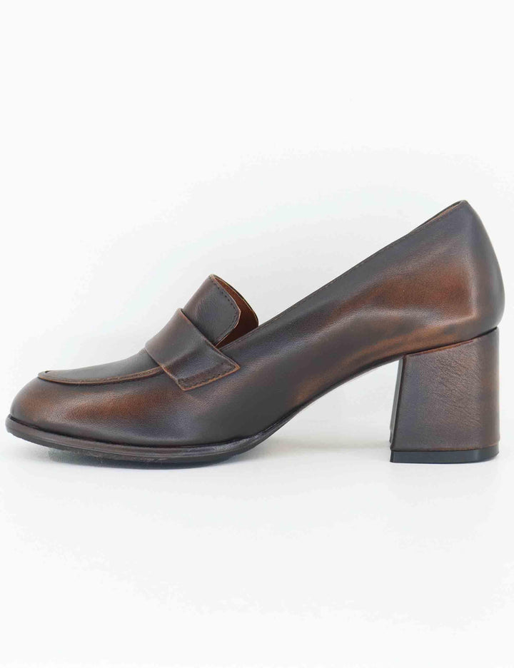 Mocassini donna in pelle vintage marrone tacco medio MO2600 014 L'Arianna 