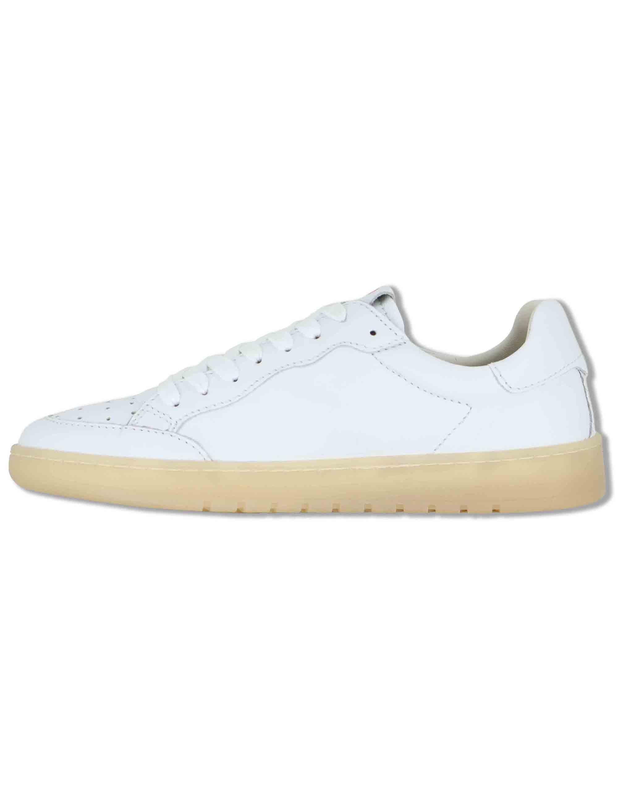 Sneakers uomo in pelle bianca soft con sotto piede morbido MS600R37 500123 Vueva 