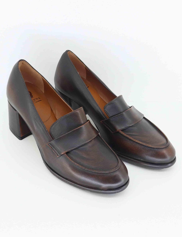 Mocassini donna in pelle vintage marrone tacco medio MO2600 014 L'Arianna 