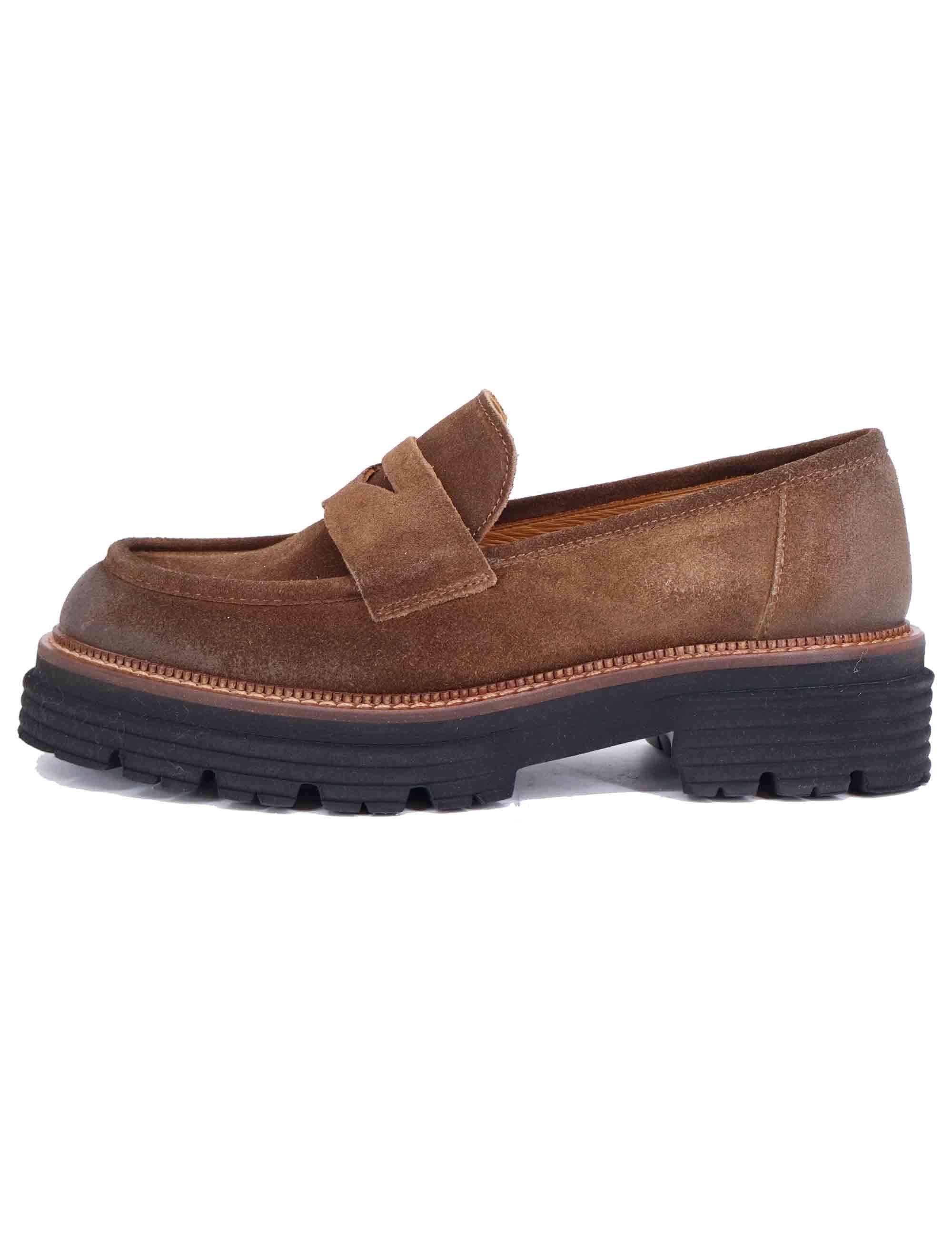 Mocassini donna in camoscio vintage cuoio con suola in gomma SP3276 013 Spatarella 