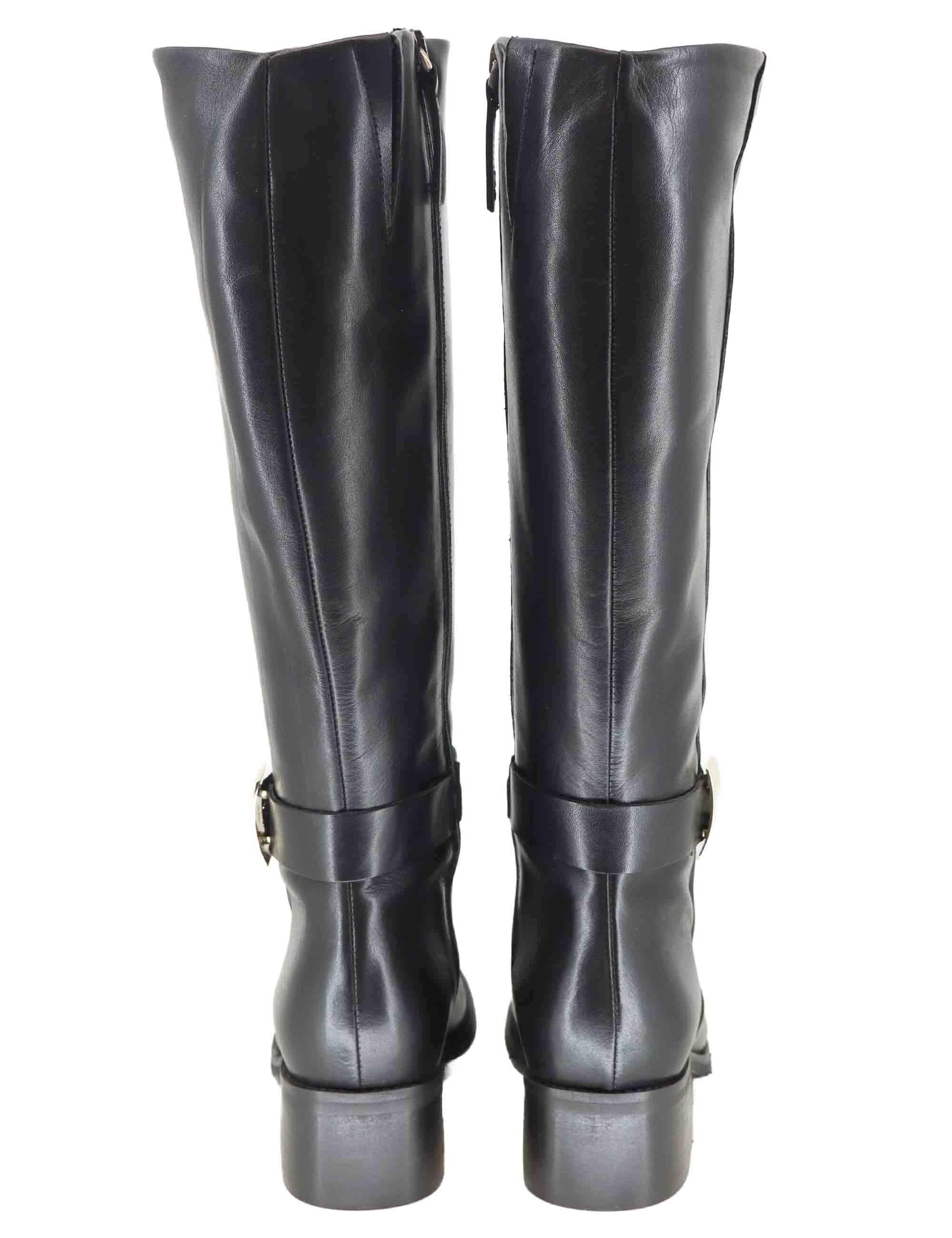 Stivali donna in pelle nera con fibbia oro laterale SPST7005 001 Spatarella 