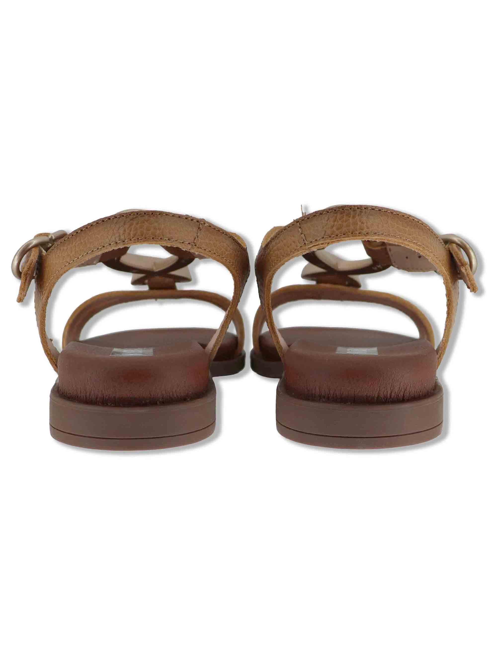Sandali flat donna in pelle cuoio con cinturino e accessorio brunito HV264765 CUOIO Hispanitas 