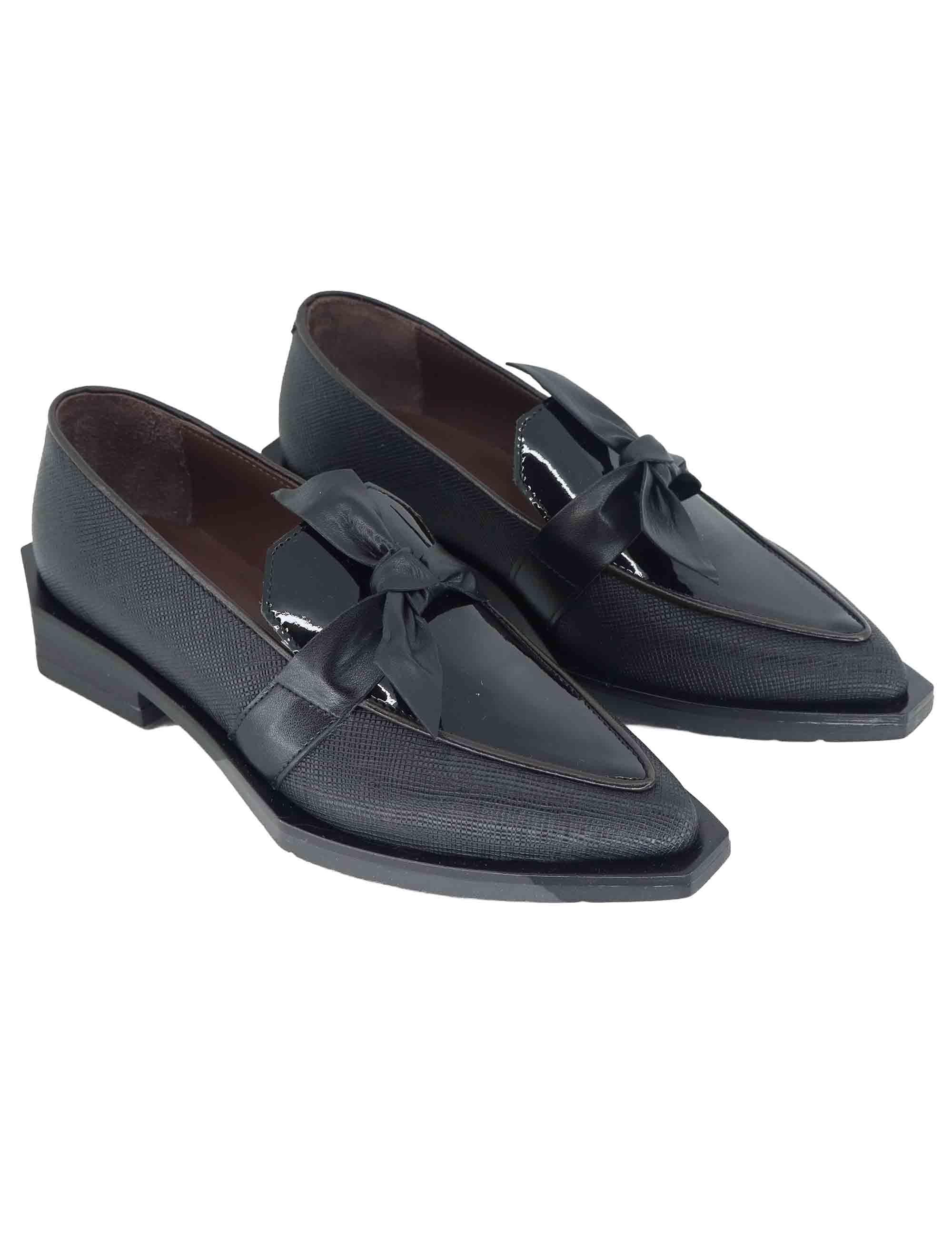 Mocassini donna in pelle nera tacco basso G23 2 Le Bohemien 