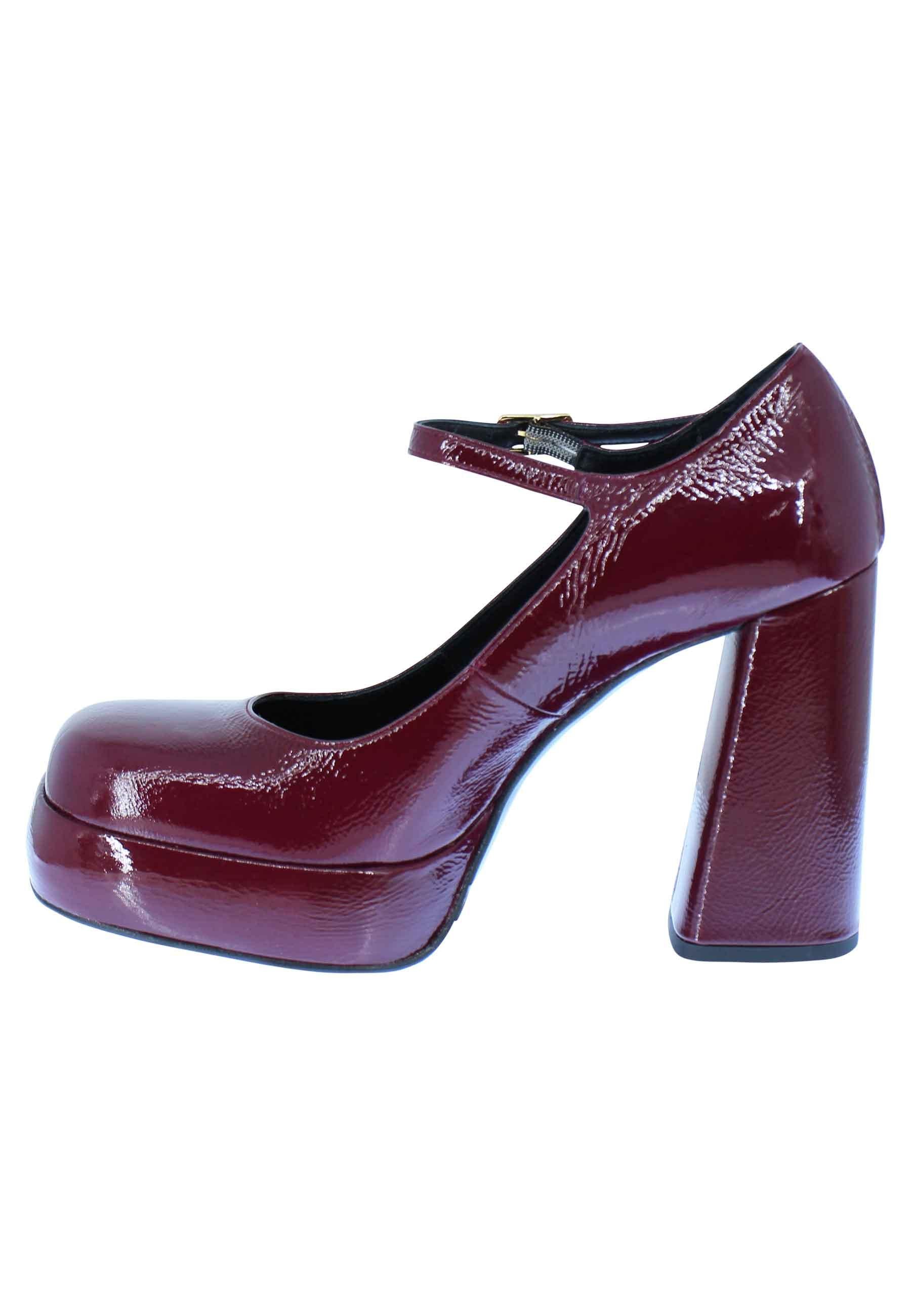 Décolleté in vernice prugna tacco alto e plateau con cinturino sul collo piede SR555 037 Spatarella 