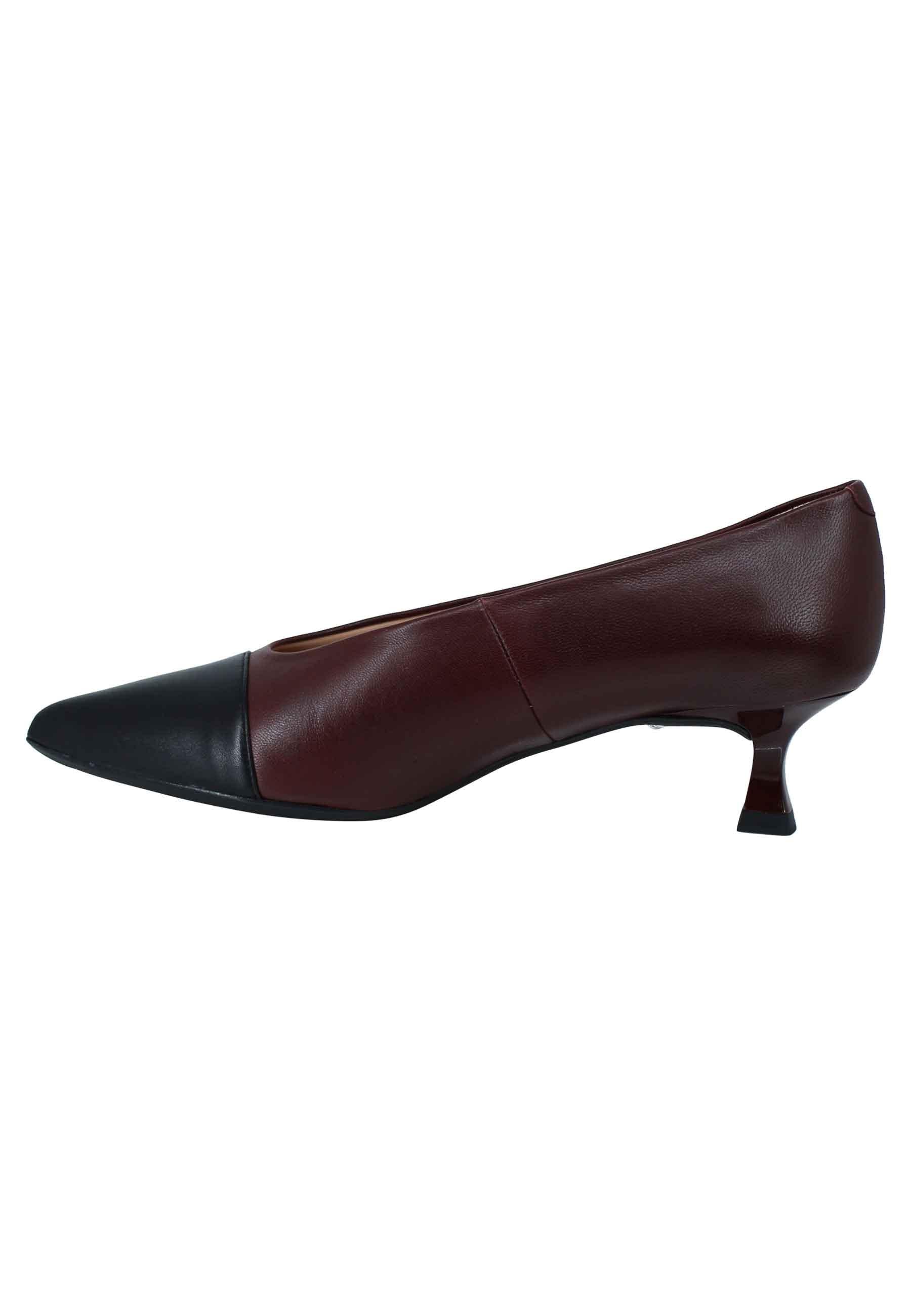 Décolleté donna in pelle bordeaux tacco basso con scollo alto e puntina JUMO 018 Unisa 