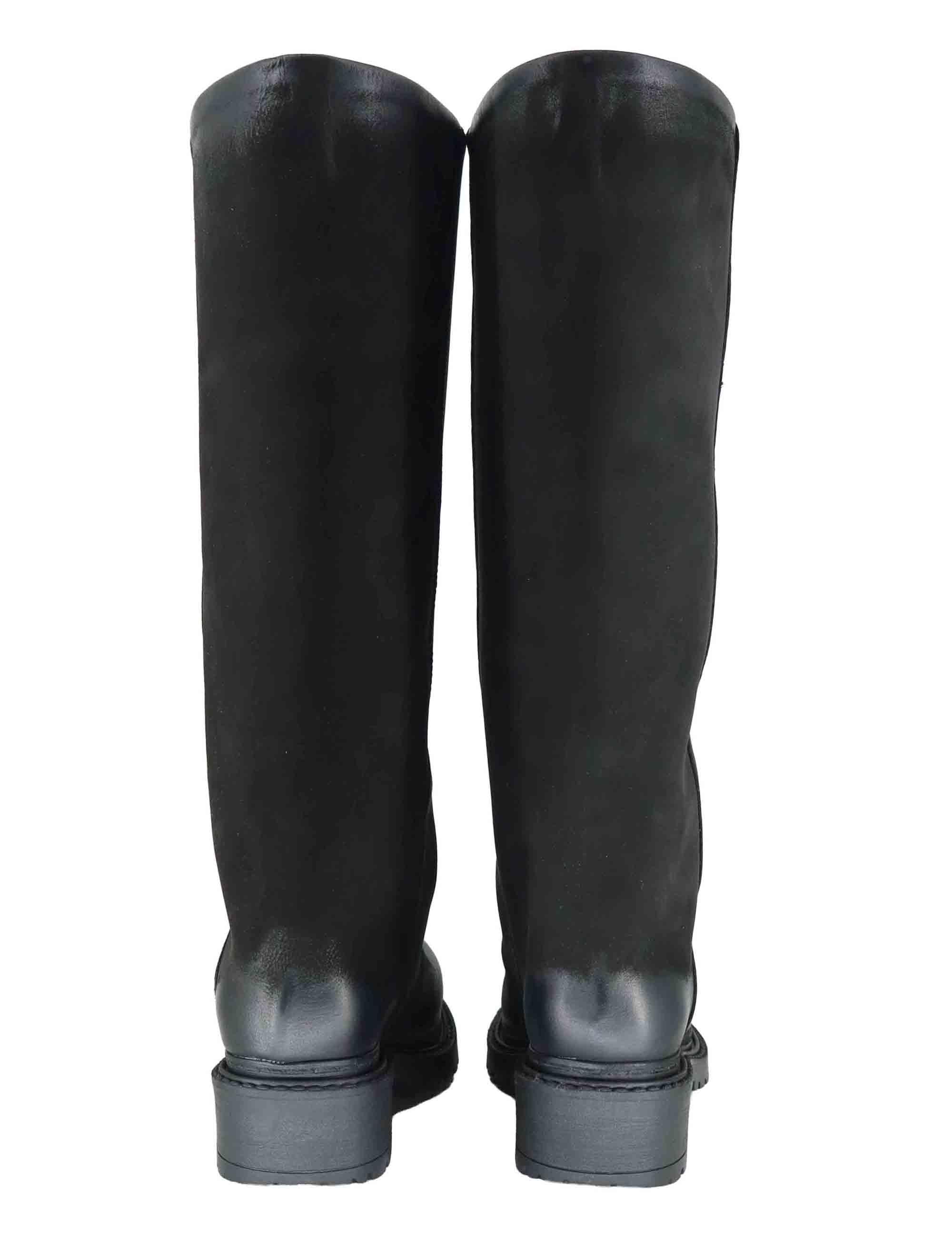 Stivali donna in crosta vintage nera con tacco basso e suola carrarmato SPMA946 001 Spatarella 