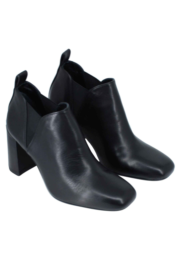 Stivaletti ankle boot donna in pelle nera tacco alto e punta quadra ULEA 001 Unisa 
