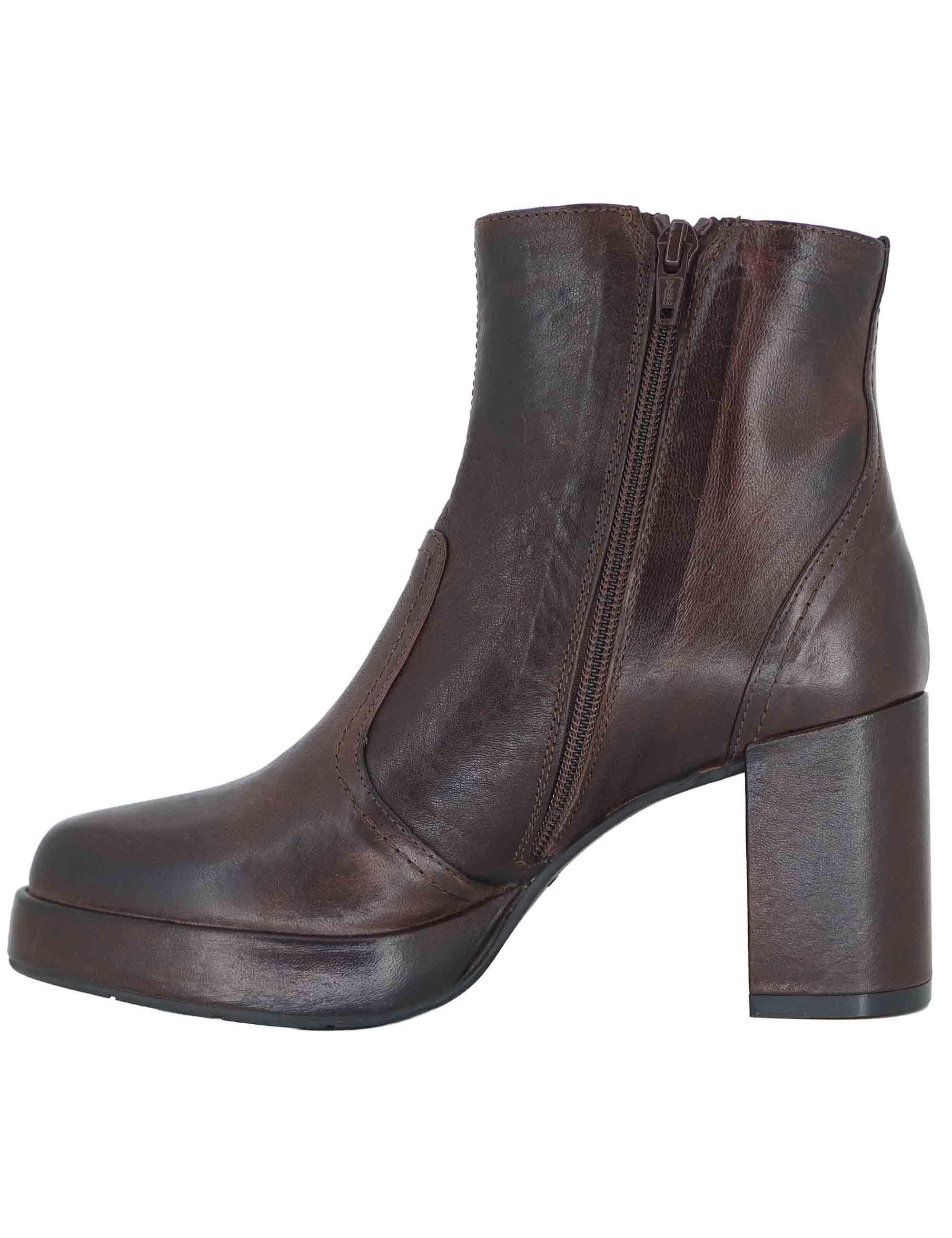 Stivaletti donna in pelle marrrone con tacco alto e plateau SP2347 014 Spatarella 