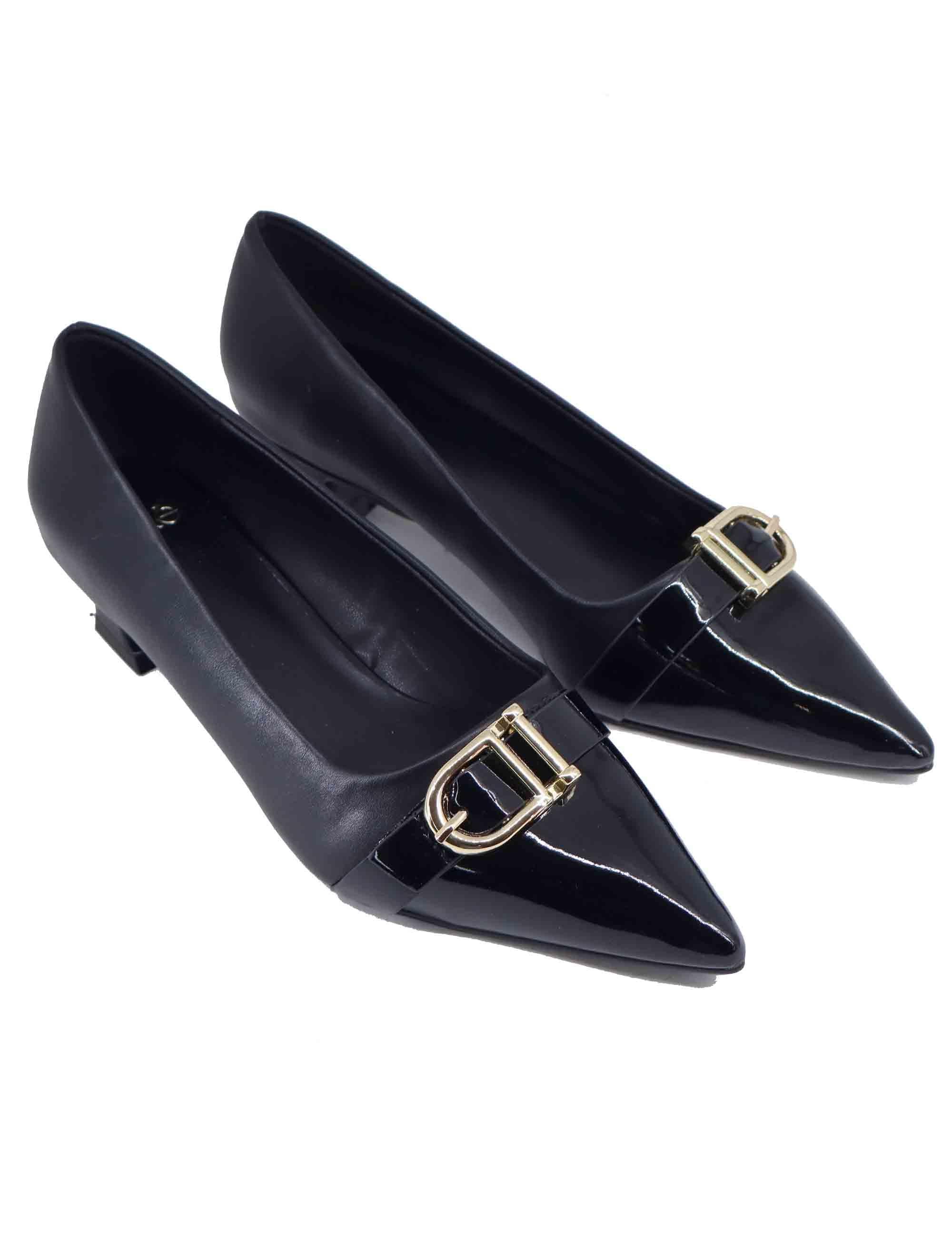 Decollete donna in eco pelle nera con morsetto VIC 935 001 Exe 
